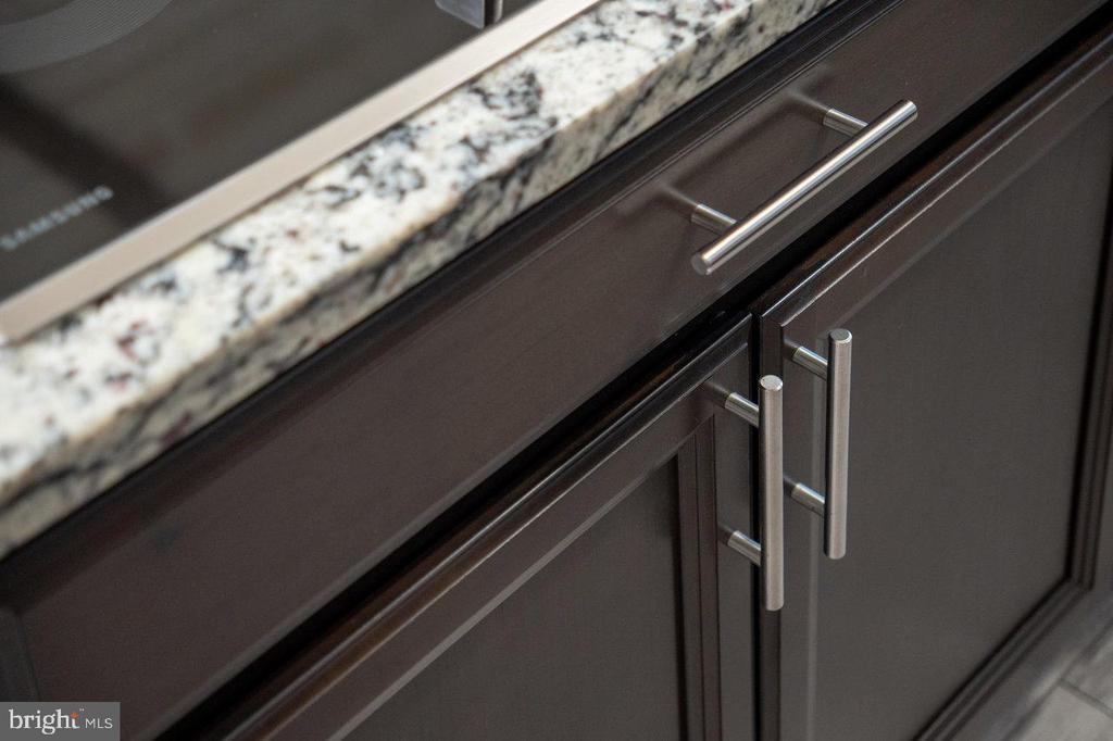 Gore, Virginia, 22637, United States, 4 Bedrooms Bedrooms, ,3 BathroomsBathrooms,Residential,For Sale,1949444