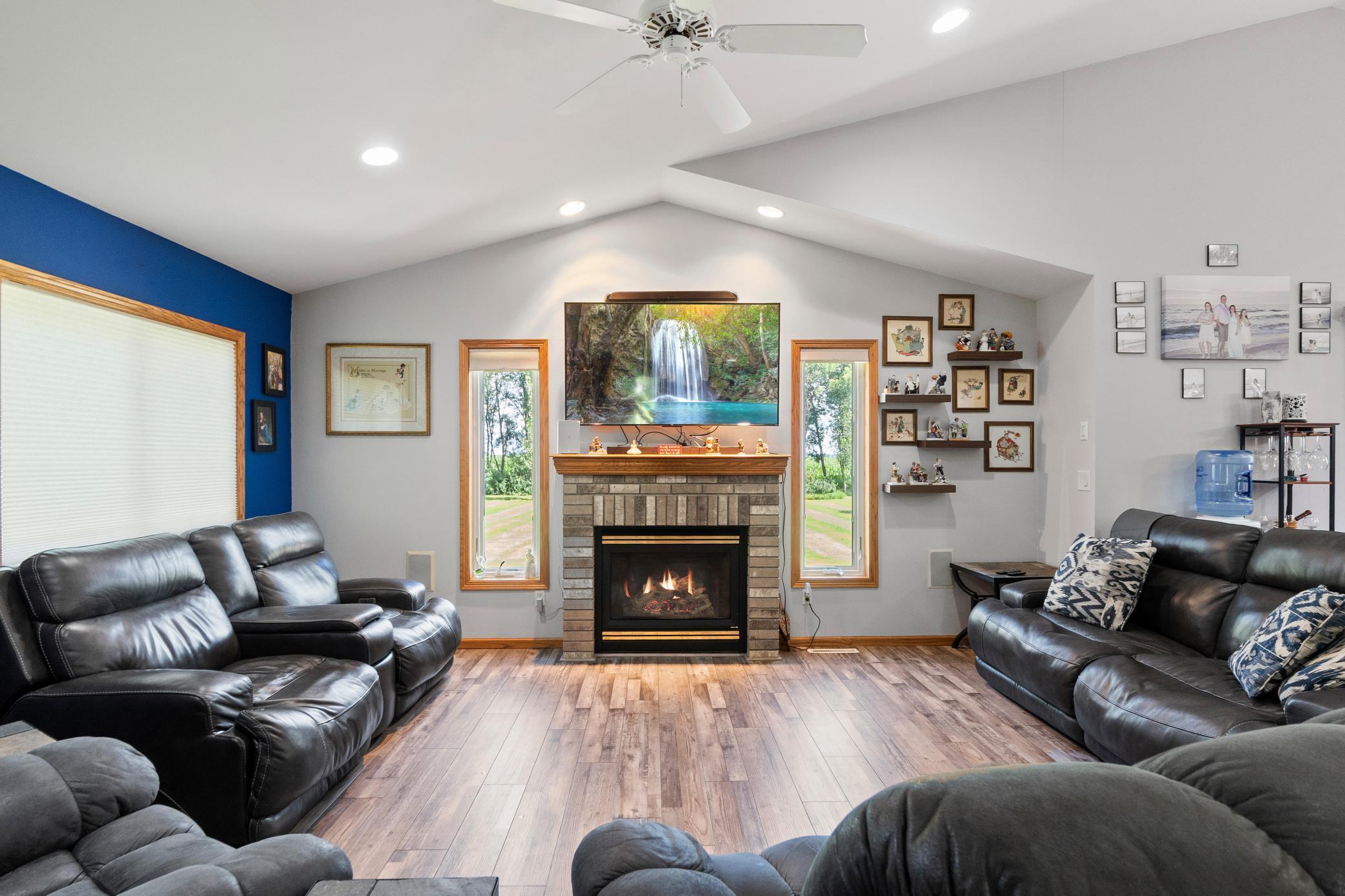 Elbow Lake, Minnesota, 56531, United States, 3 Bedrooms Bedrooms, ,2 BathroomsBathrooms,Residential,For Sale,1897699