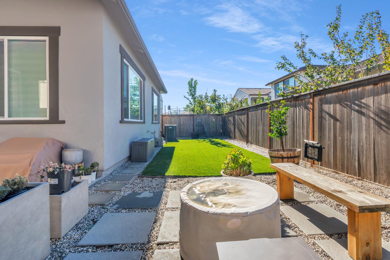 Sacramento, California, 95835, United States, 4 Bedrooms Bedrooms, ,3 BathroomsBathrooms,Residential,For Sale,1998262