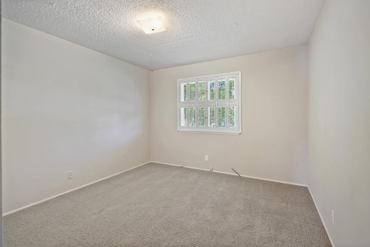 Sacramento, California, 95821, United States, 3 Bedrooms Bedrooms, ,2 BathroomsBathrooms,Residential,For Sale,1941774