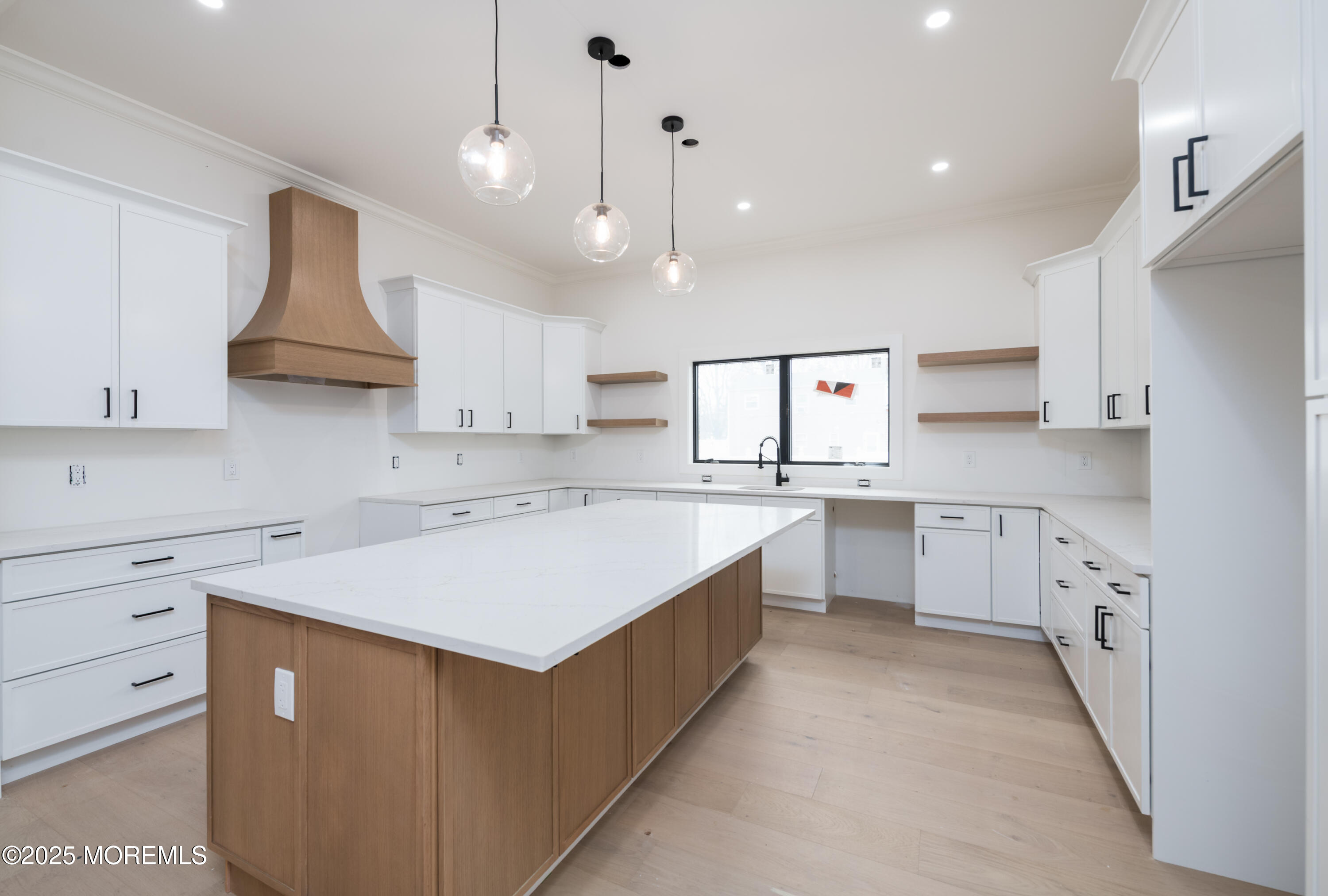 Edison, New Jersey, 08817, United States, 5 Bedrooms Bedrooms, ,4 BathroomsBathrooms,Residential,For Sale,2001489