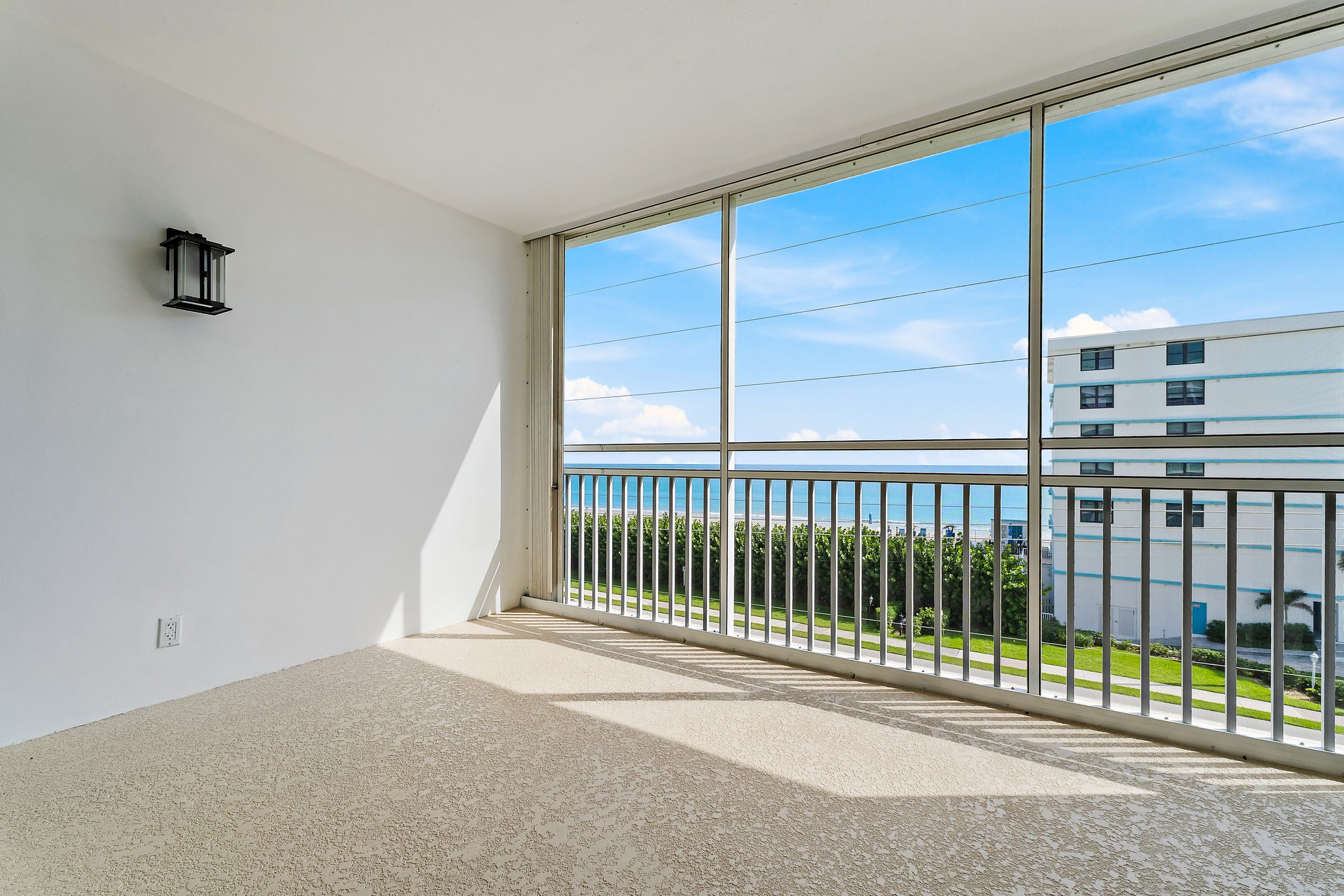  911 Ocean Drive, Juno Beach, FL, 33408 - 物件實景