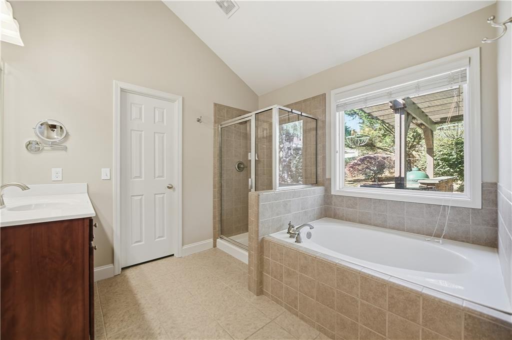 Buford, Georgia, 30518, United States, 4 Bedrooms Bedrooms, ,3 BathroomsBathrooms,Residential,For Sale,1993253