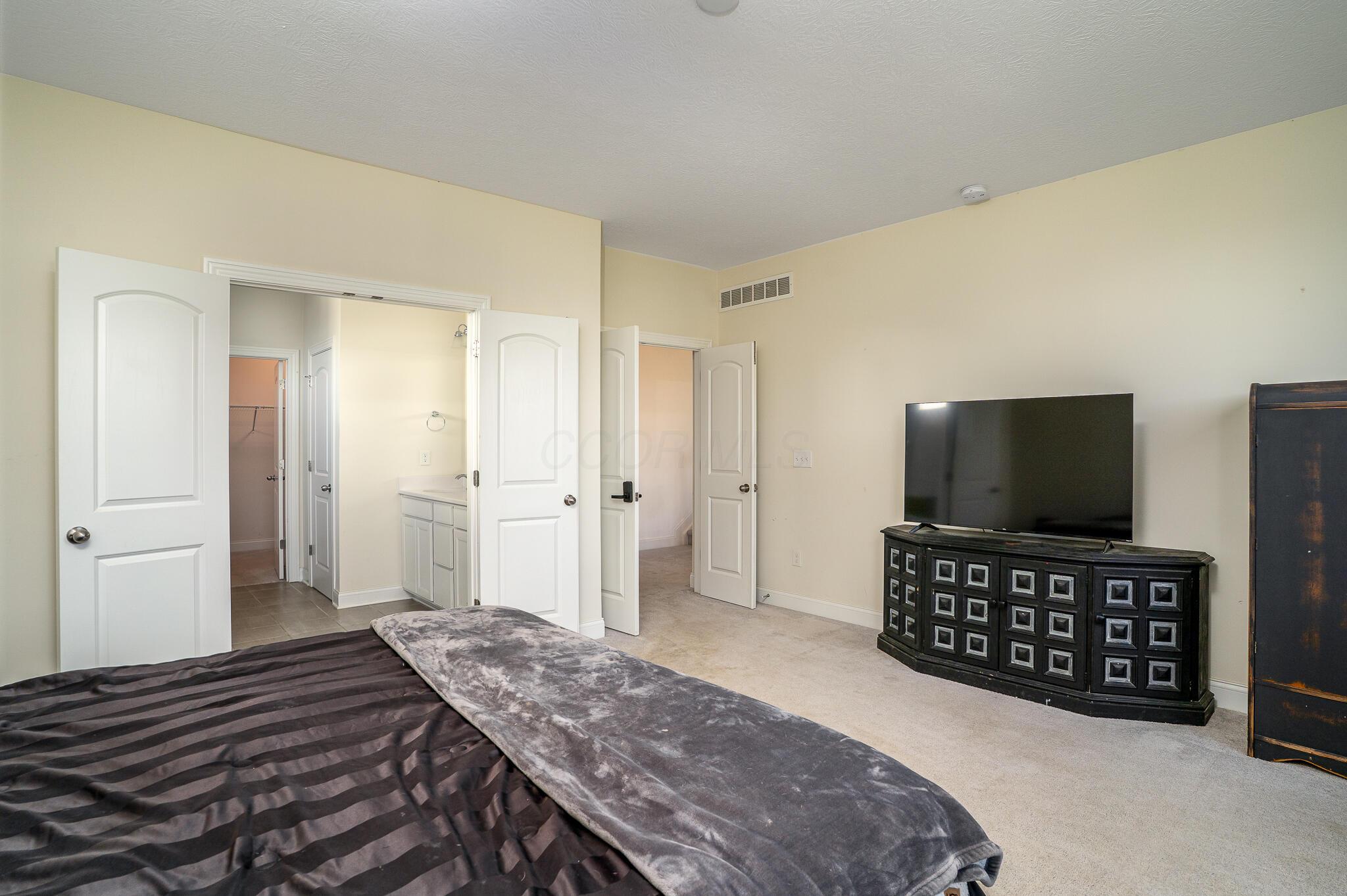 Delaware, Ohio, 43015, United States, 4 Bedrooms Bedrooms, ,4 BathroomsBathrooms,Residential,For Sale,1901148