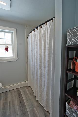 Manchester, New Hampshire, 03109, United States, 3 Bedrooms Bedrooms, ,2 BathroomsBathrooms,Residential,For Sale,2015323