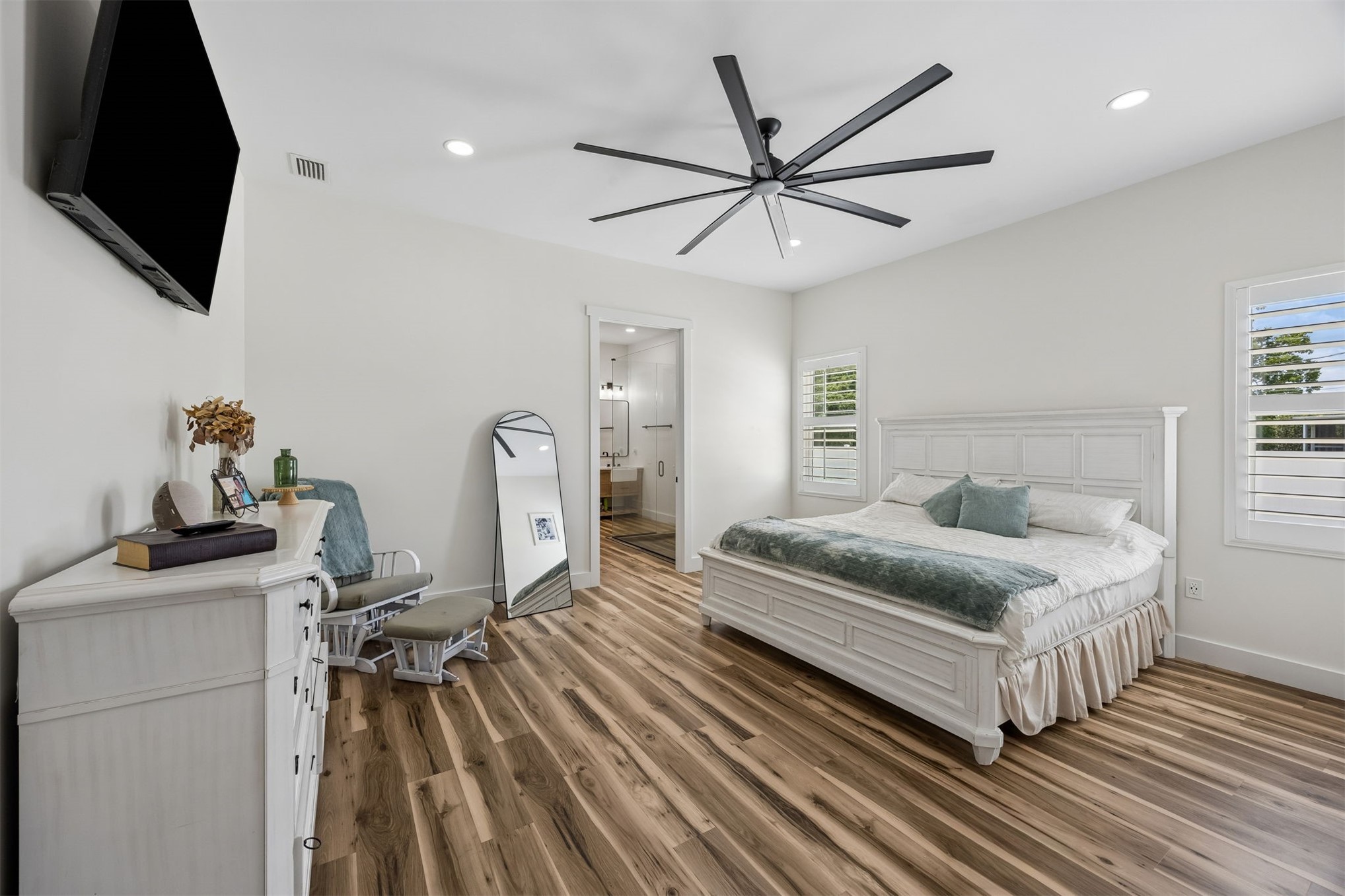 Callahan, Florida, 32011, United States, 4 Bedrooms Bedrooms, ,2 BathroomsBathrooms,Residential,For Sale,2049418