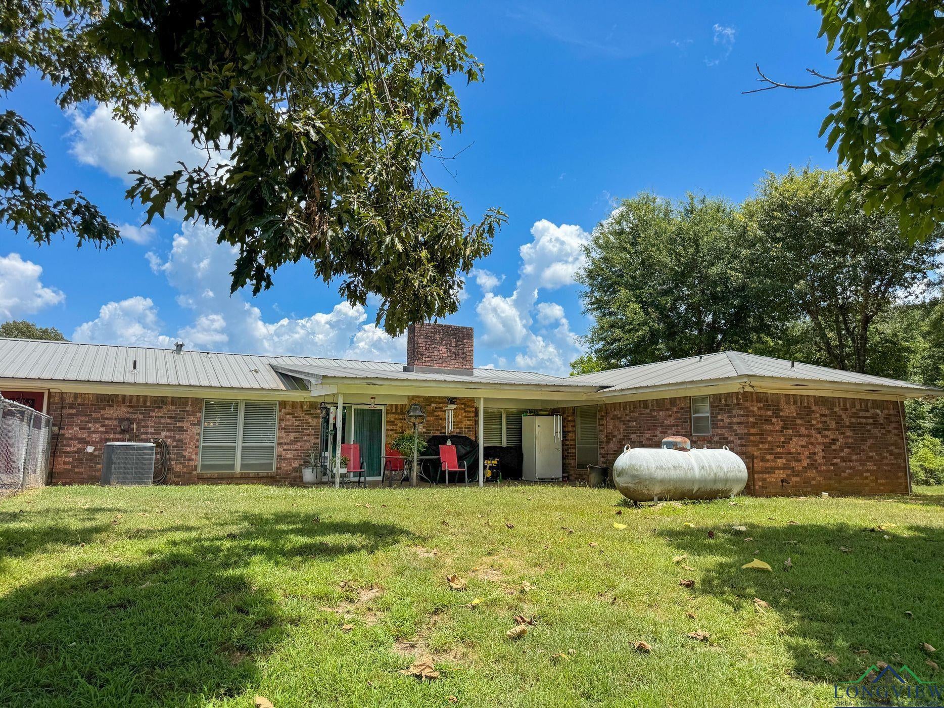 Linden, Texas, 75563, United States, 3 Bedrooms Bedrooms, ,3 BathroomsBathrooms,Residential,For Sale,1974630