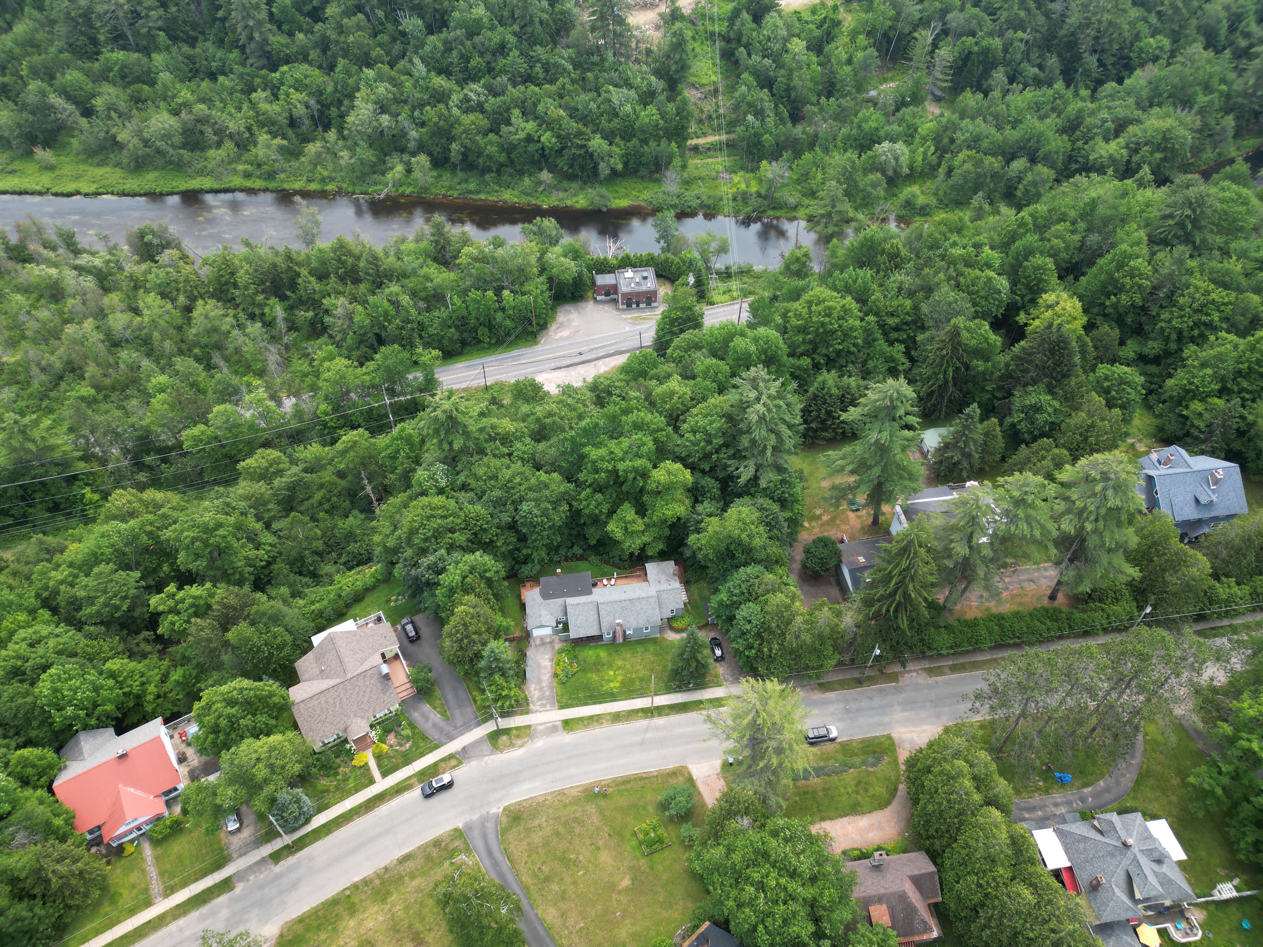  406 Park Avenue, Saranac Lake, NY 12983 - 物件實景