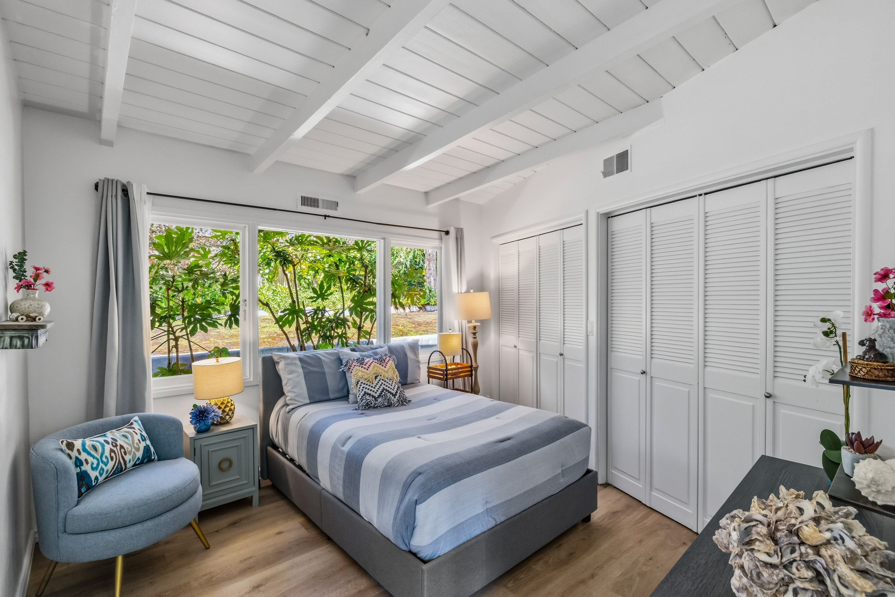  4058 El Bosque Drive - 物件實景