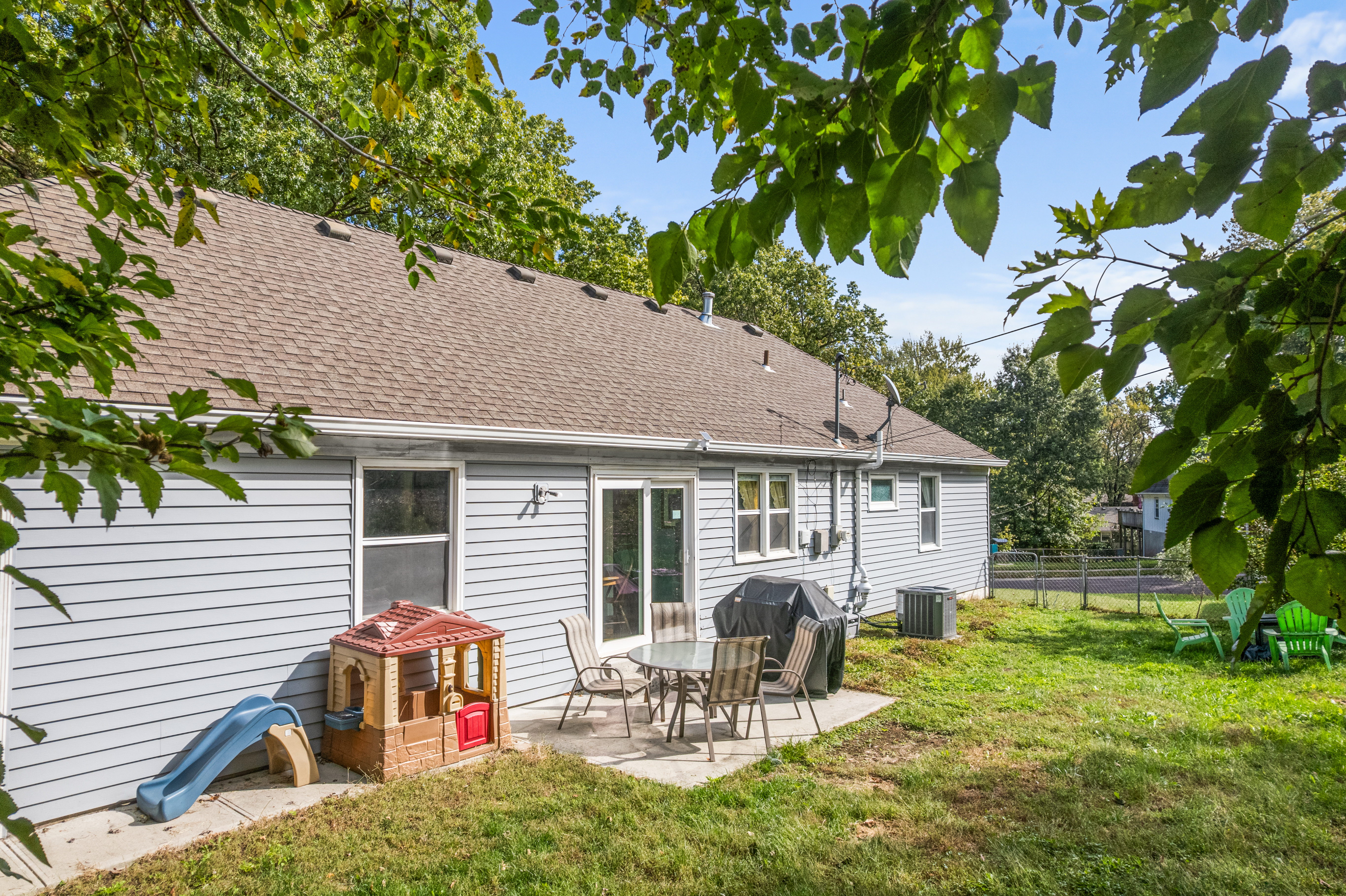  9702 Eby Street, Overland Park, KS 66212 - 物件實景