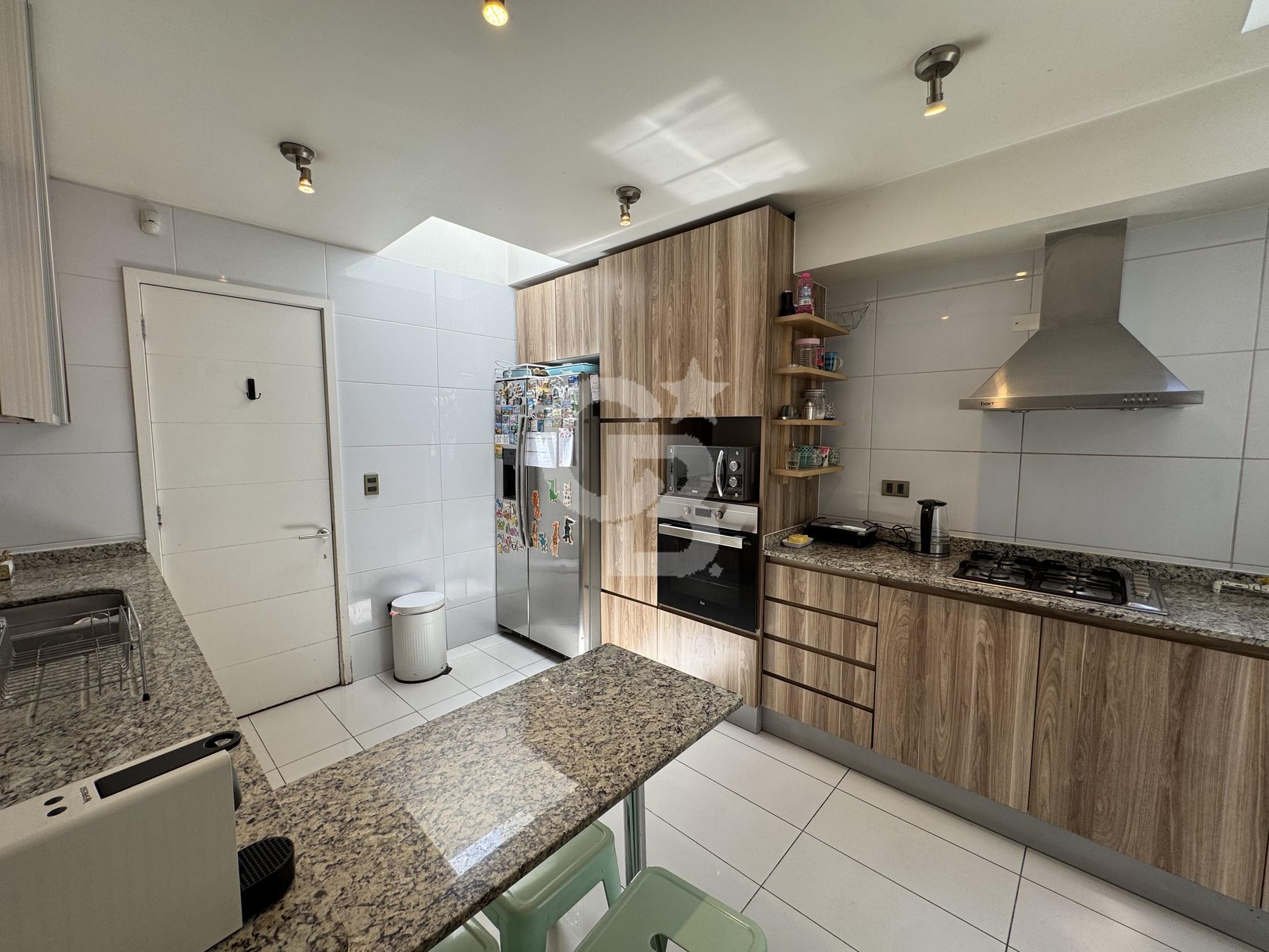 Lo Barnechea, Chile, 4 Bedrooms Bedrooms, ,5 BathroomsBathrooms,Residential,For Sale,1994396