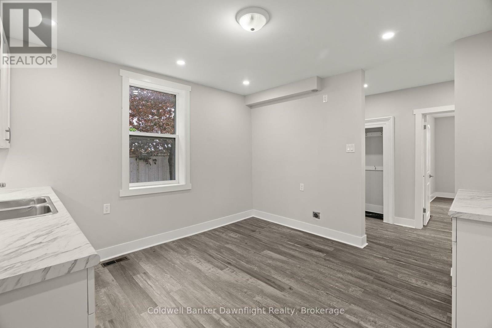 HURON EAST (SEAFORTH), Ontario, N0K 1W0, CA, 3 Bedrooms Bedrooms, ,2 BathroomsBathrooms,Residential,For Sale,1837892