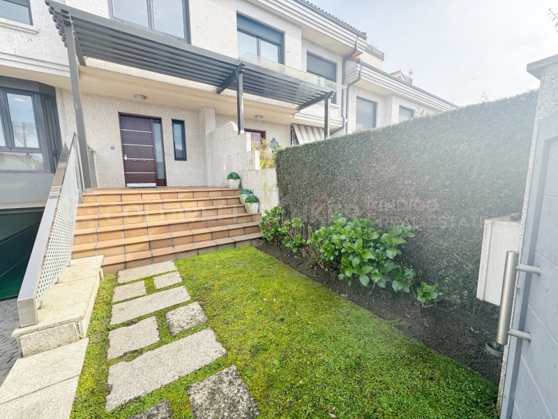 Pontevedra, Vigo, Castrelos - S?rdoma, S?rdoma Pon, Vigo, Galicia, ES, 4 Bedrooms Bedrooms, ,4 BathroomsBathrooms,Residential,For Sale,Pontevedra, Vigo, Castrelos - S?rdoma, S?rdoma Pon,1479301