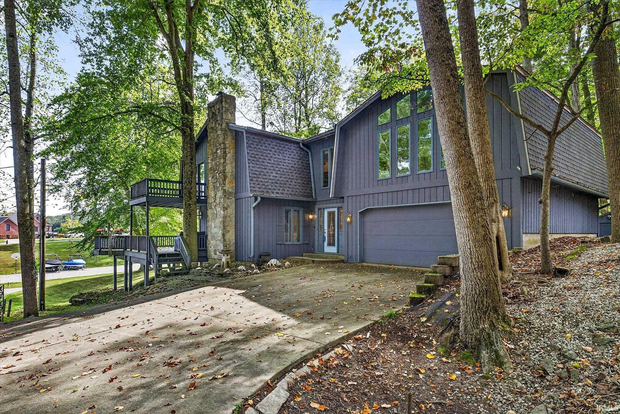 Unionville, Indiana, 47468, United States, 3 Bedrooms Bedrooms, ,2 BathroomsBathrooms,Residential,For Sale,1981002