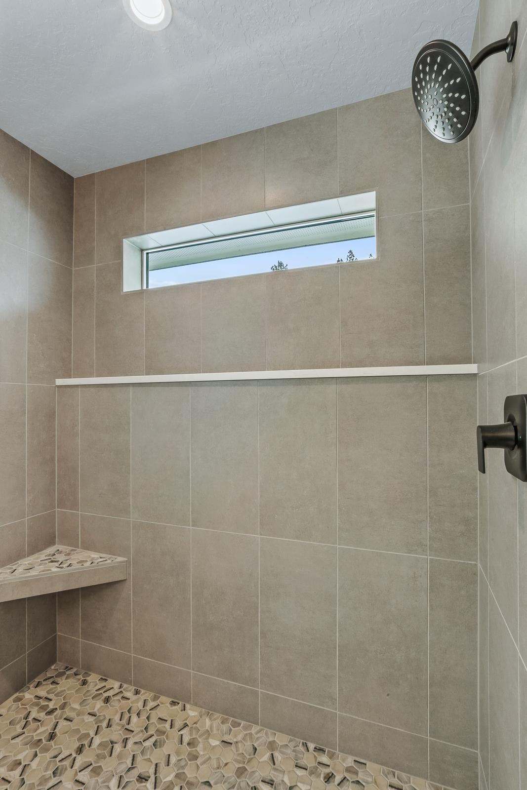 Spokane, Washington, 99223, United States, 5 Bedrooms Bedrooms, ,4 BathroomsBathrooms,Residential,For Sale,2002935