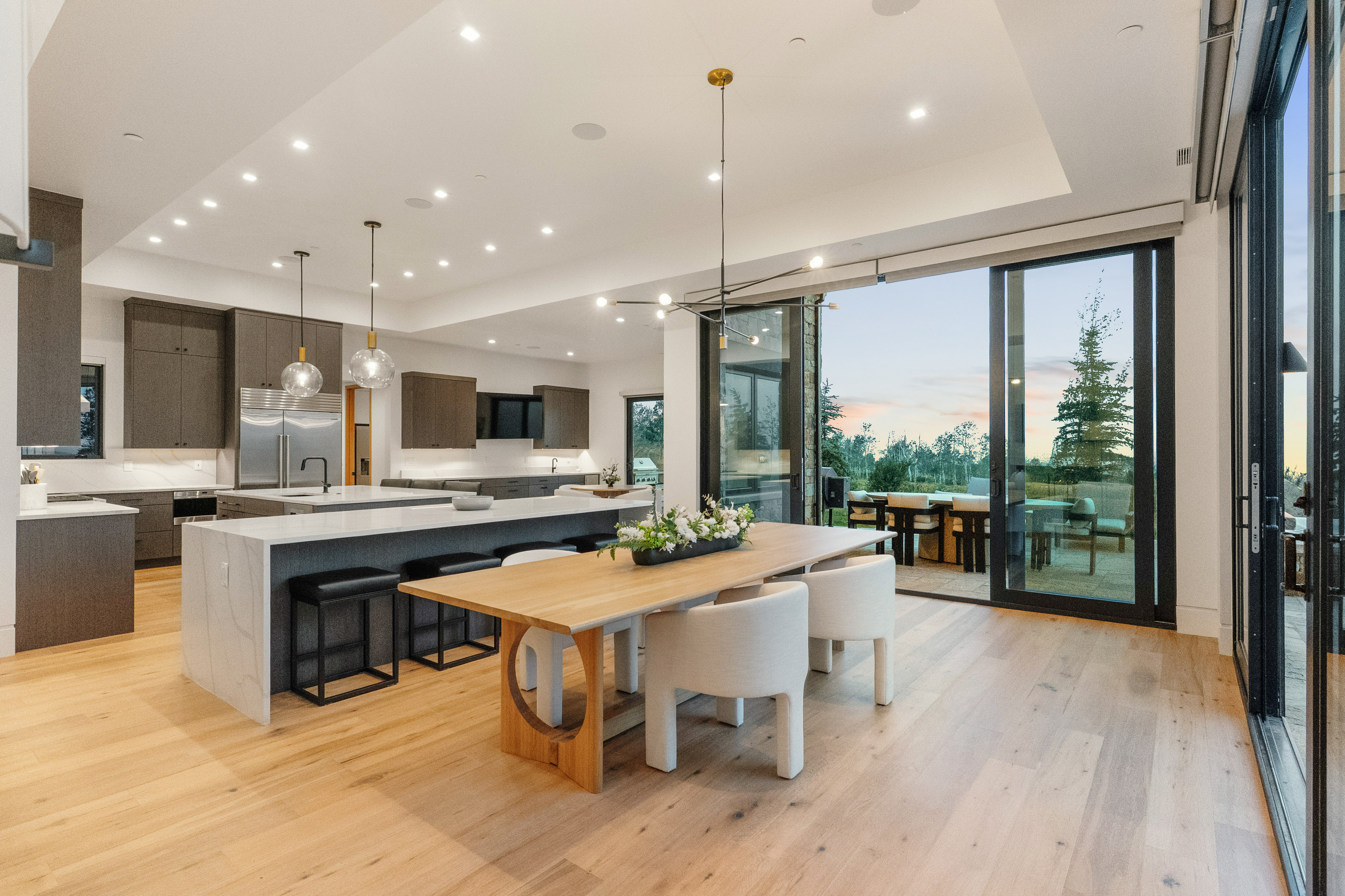  Mountain Modern Luxury Meets Effortless Cordillera Living at 145 Gore Trail - 物件實景