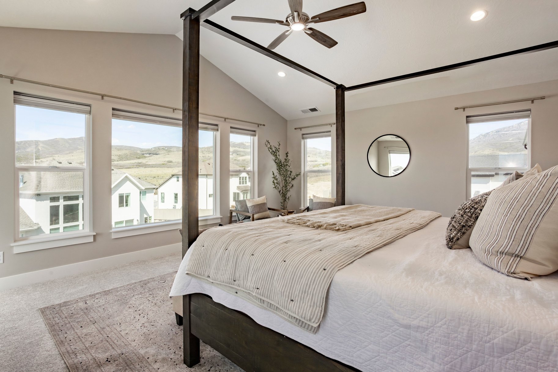  Practically Brand New Home in Highland, with Stunning Mountain Views - 物件實景