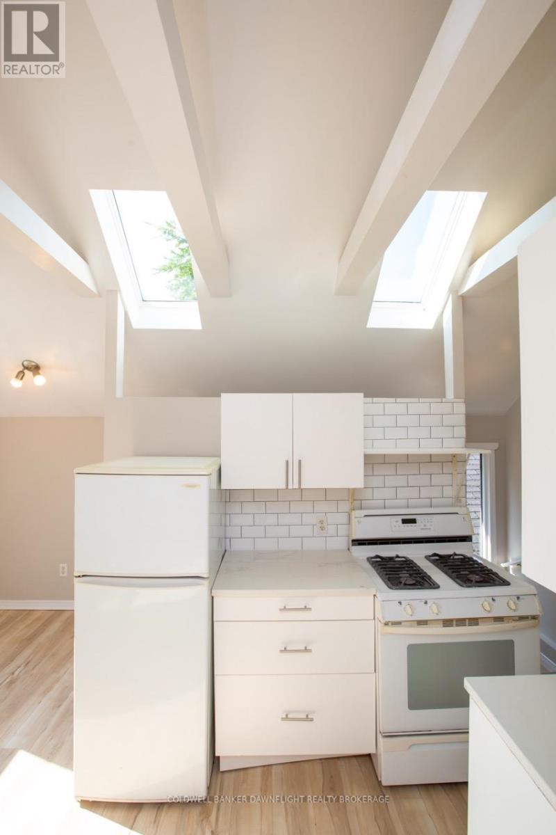 LONDON EAST (EAST G), Ontario, N6B 3H9, CA, 4 Bedrooms Bedrooms, ,3 BathroomsBathrooms,Residential,For Sale,1949851