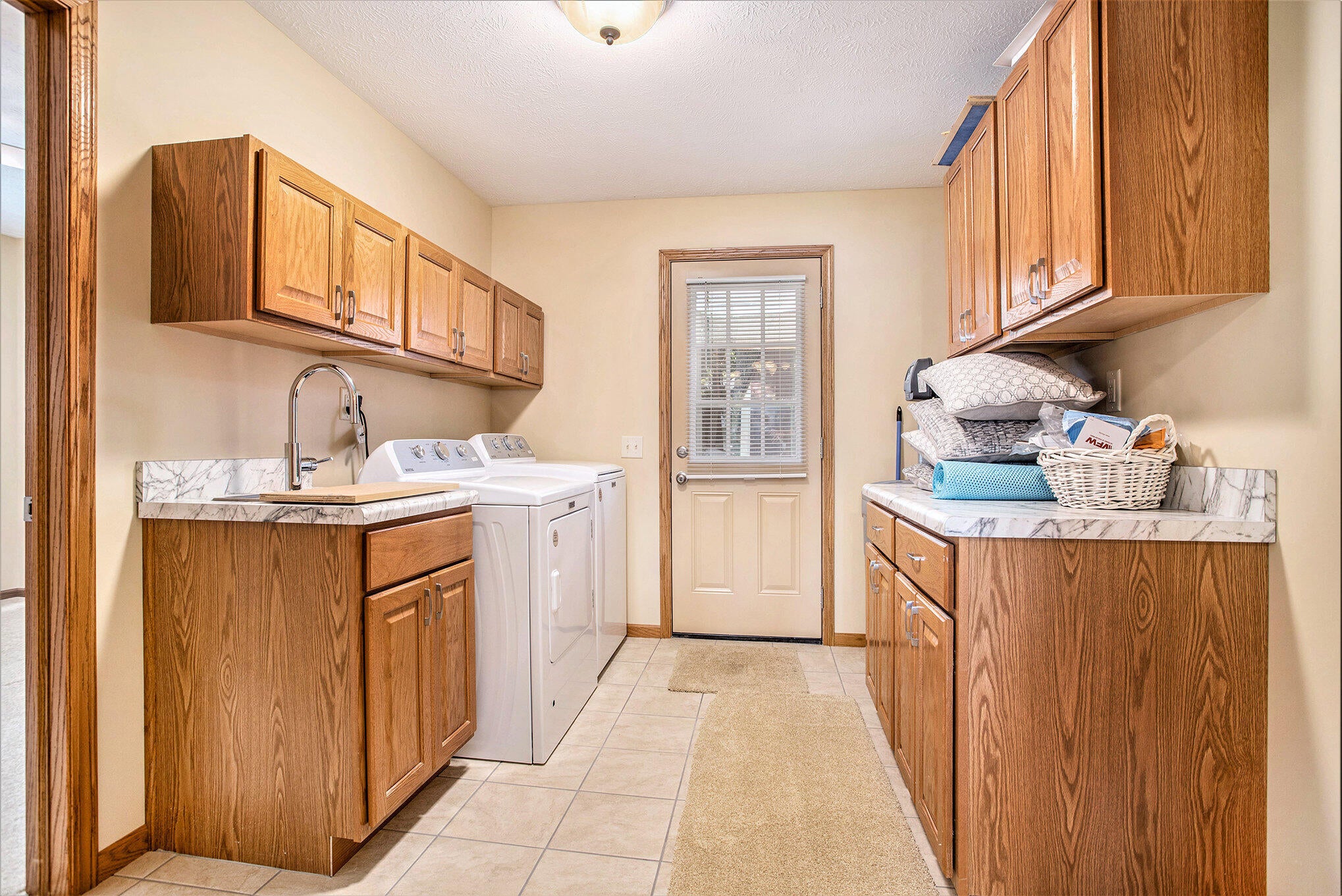 Shelbyville, Michigan, 49344, United States, 4 Bedrooms Bedrooms, ,2 BathroomsBathrooms,Residential,For Sale,1941046