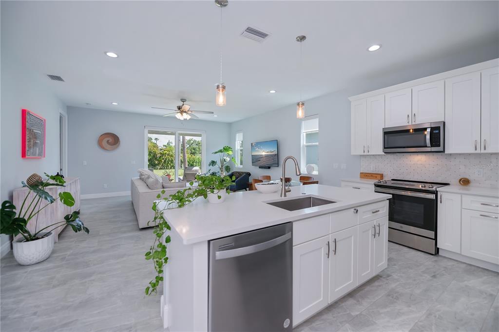 Venice, Florida, 34285, United States, 3 Bedrooms Bedrooms, ,2 BathroomsBathrooms,Residential,For Sale,1934164