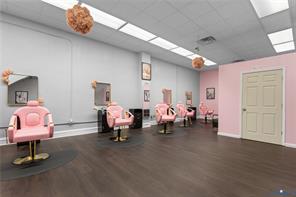 Richmond, Virginia, 23219, United States, 2 Bedrooms Bedrooms, ,2 BathroomsBathrooms,Residential,For Sale,1989867