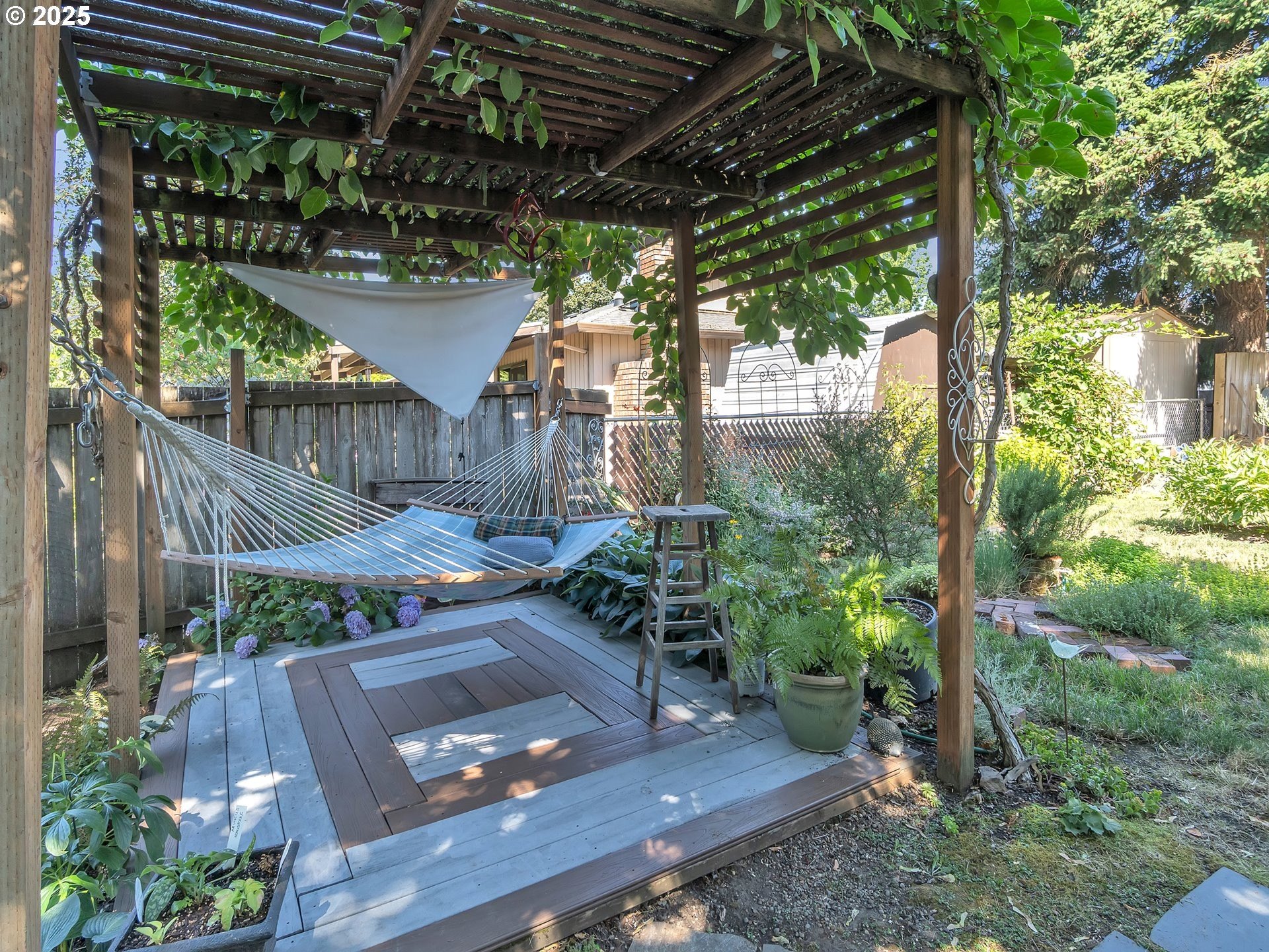 McMinnville, Oregon, 97128, United States, 3 Bedrooms Bedrooms, ,2 BathroomsBathrooms,Residential,For Sale,1901824
