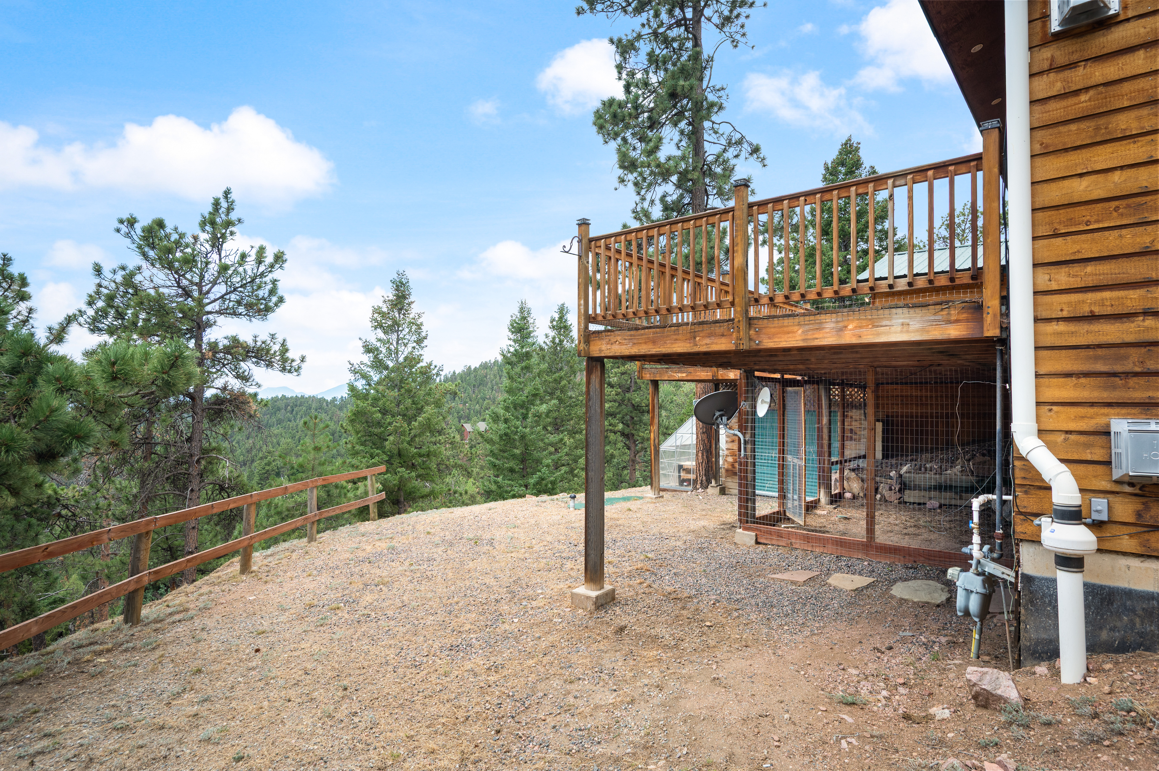  Million Dollar Views on this Beautifully Updated Mountain Retreat on 2.89 Acres - 物件實景