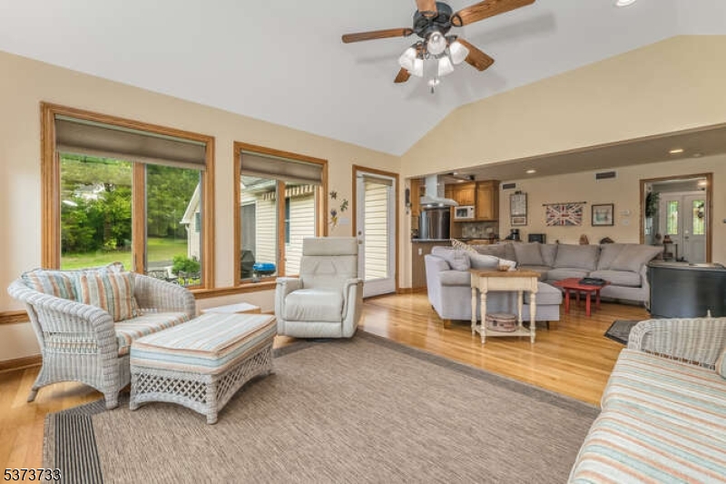 Columbia, New Jersey, 07832, United States, 3 Bedrooms Bedrooms, ,3 BathroomsBathrooms,Residential,For Sale,1977170