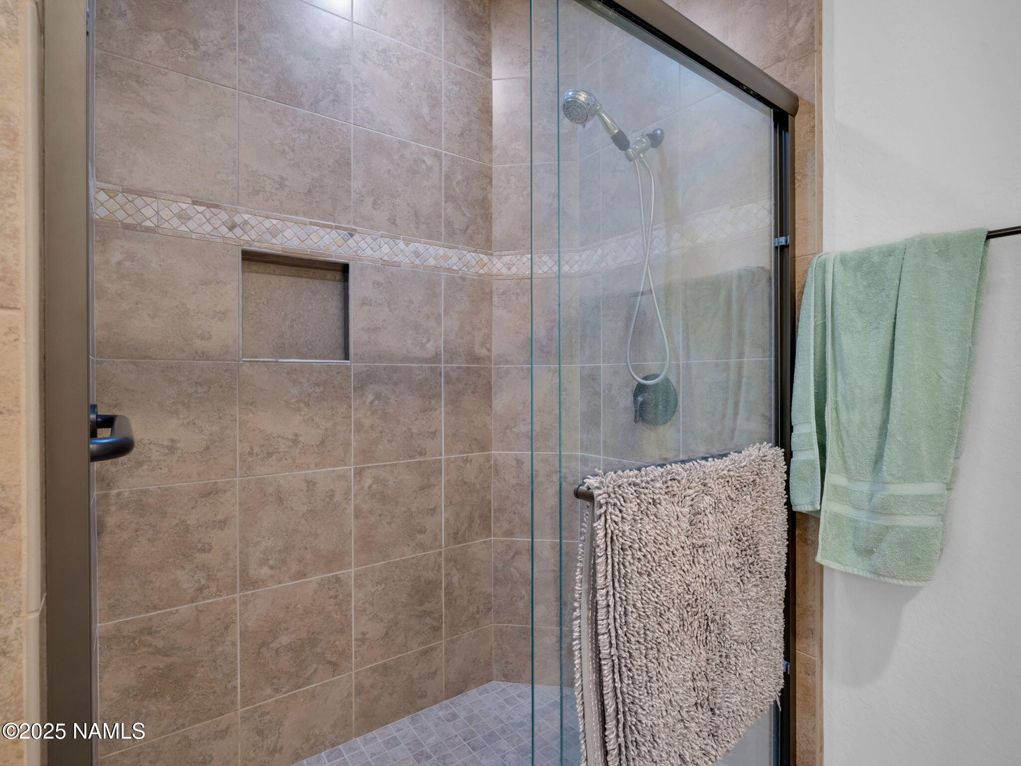 Flagstaff, Arizona, 86001, United States, 3 Bedrooms Bedrooms, ,3 BathroomsBathrooms,Residential,For Sale,1989174