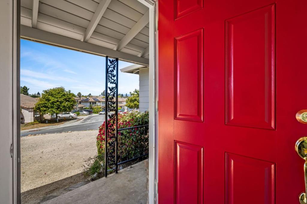 Watsonville, California, 95076, United States, 3 Bedrooms Bedrooms, ,2 BathroomsBathrooms,Residential,For Sale,1976793