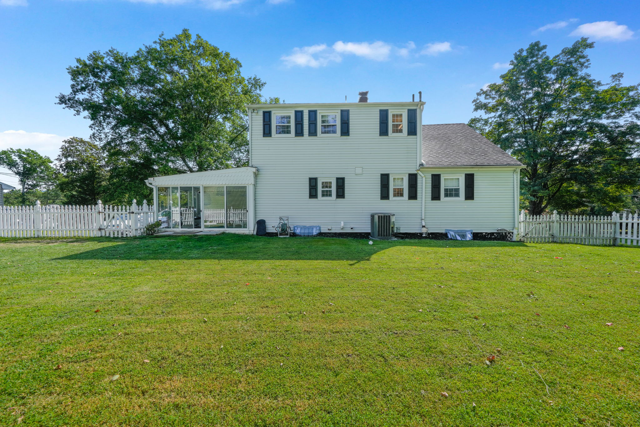 Montville, New Jersey, 07045, United States, 4 Bedrooms Bedrooms, ,2 BathroomsBathrooms,Residential,For Sale,1927850