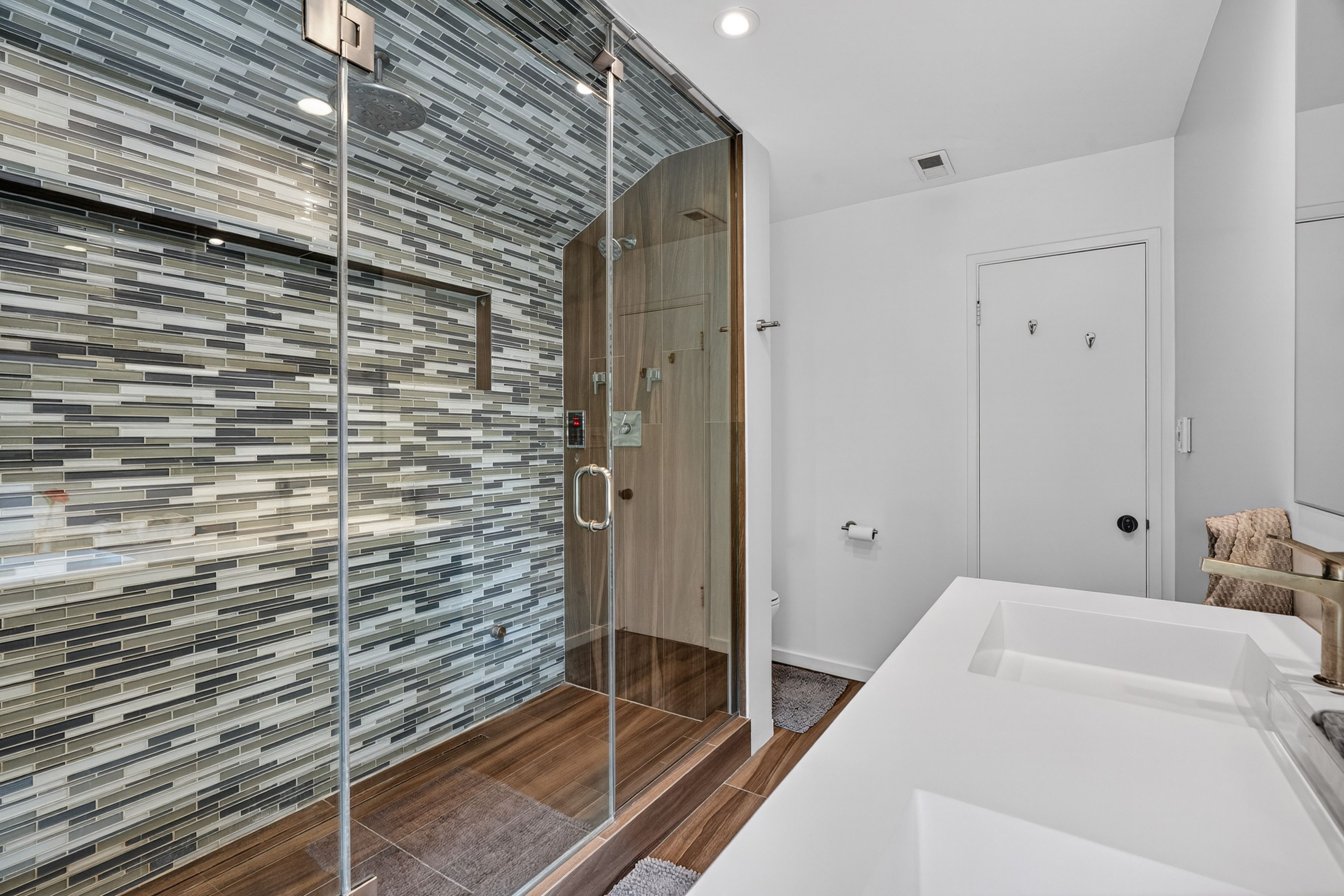  3282 Beaudry Ter - 物件實景