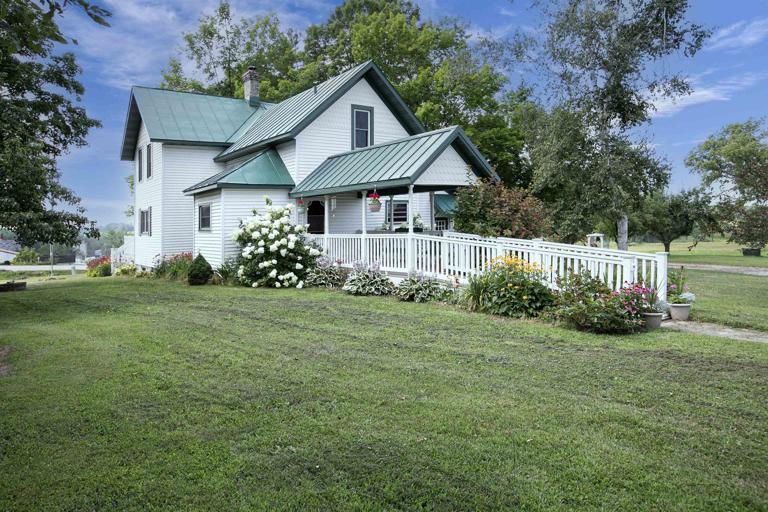 Bonduel, Wisconsin, 54107, United States, 4 Bedrooms Bedrooms, ,1 BathroomBathrooms,Residential,For Sale,1937889