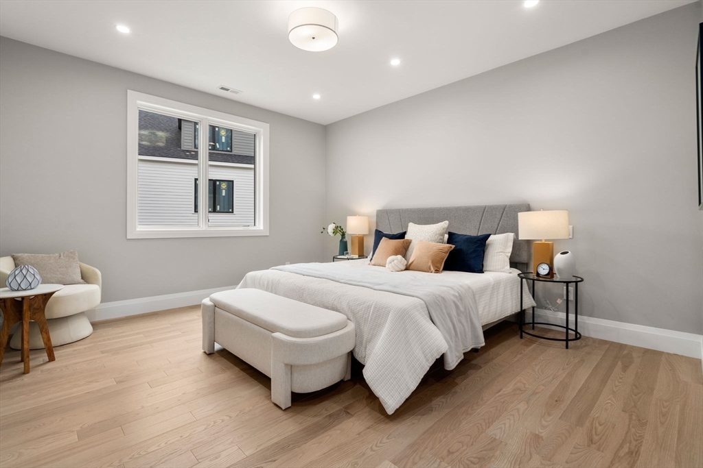 Newton, Massachusetts, 02466, United States, 5 Bedrooms Bedrooms, ,5 BathroomsBathrooms,Residential,For Sale,1857803