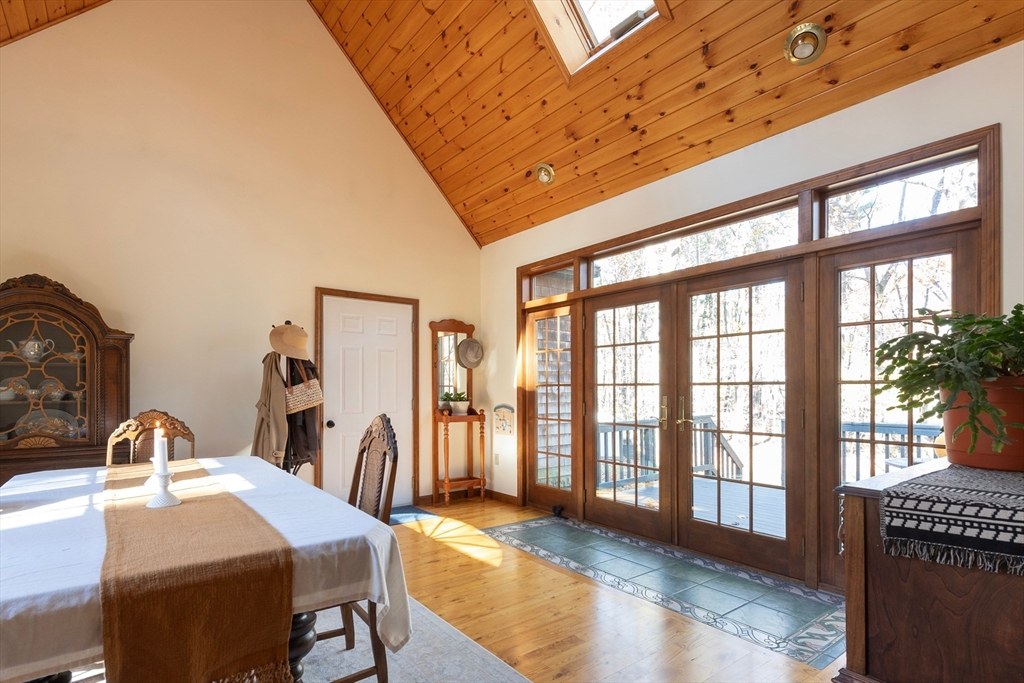 Pepperell, Massachusetts, 01463, United States, 3 Bedrooms Bedrooms, ,2 BathroomsBathrooms,Residential,For Sale,1987719