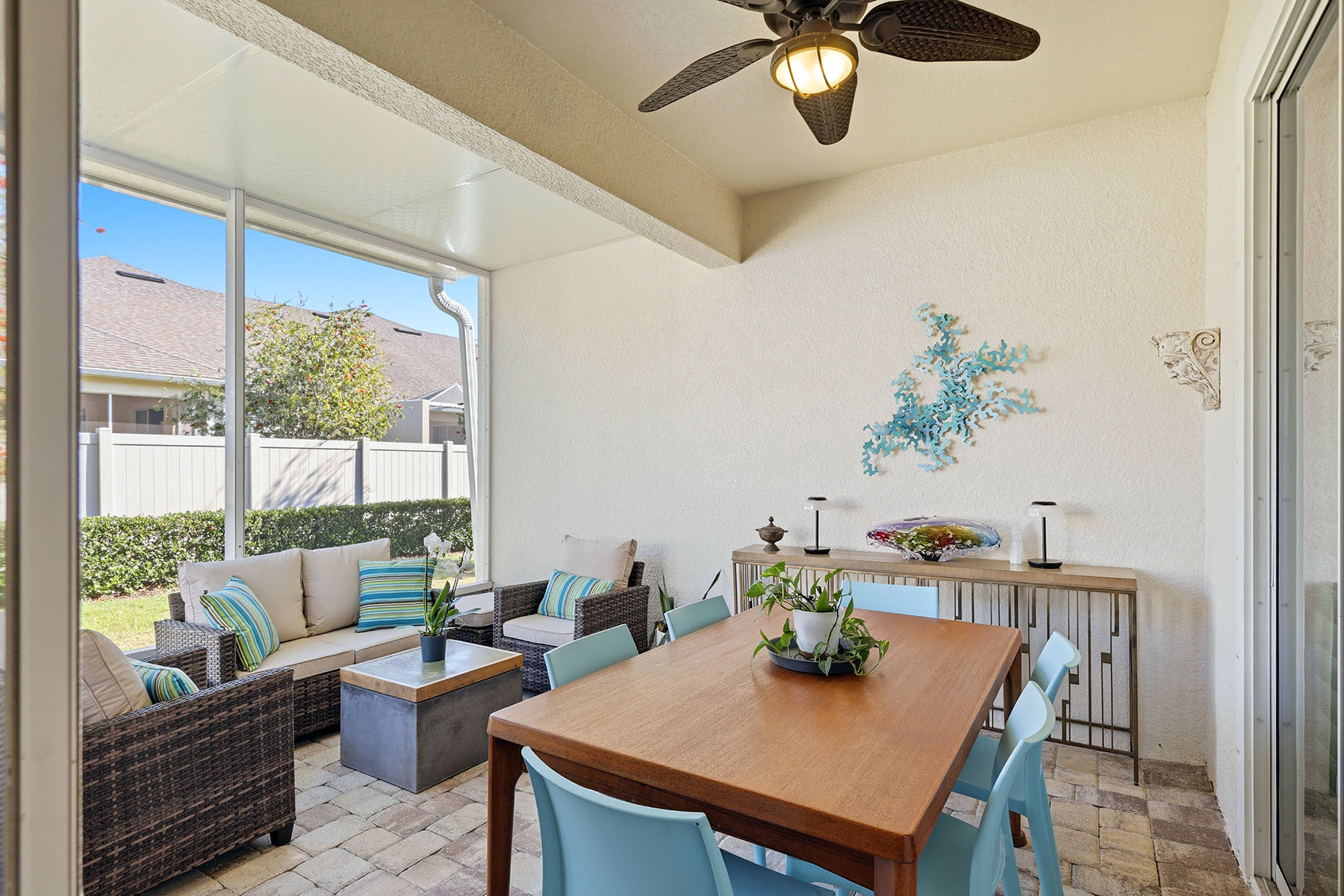  ENCLAVE/FRST LAKES - 物件實景