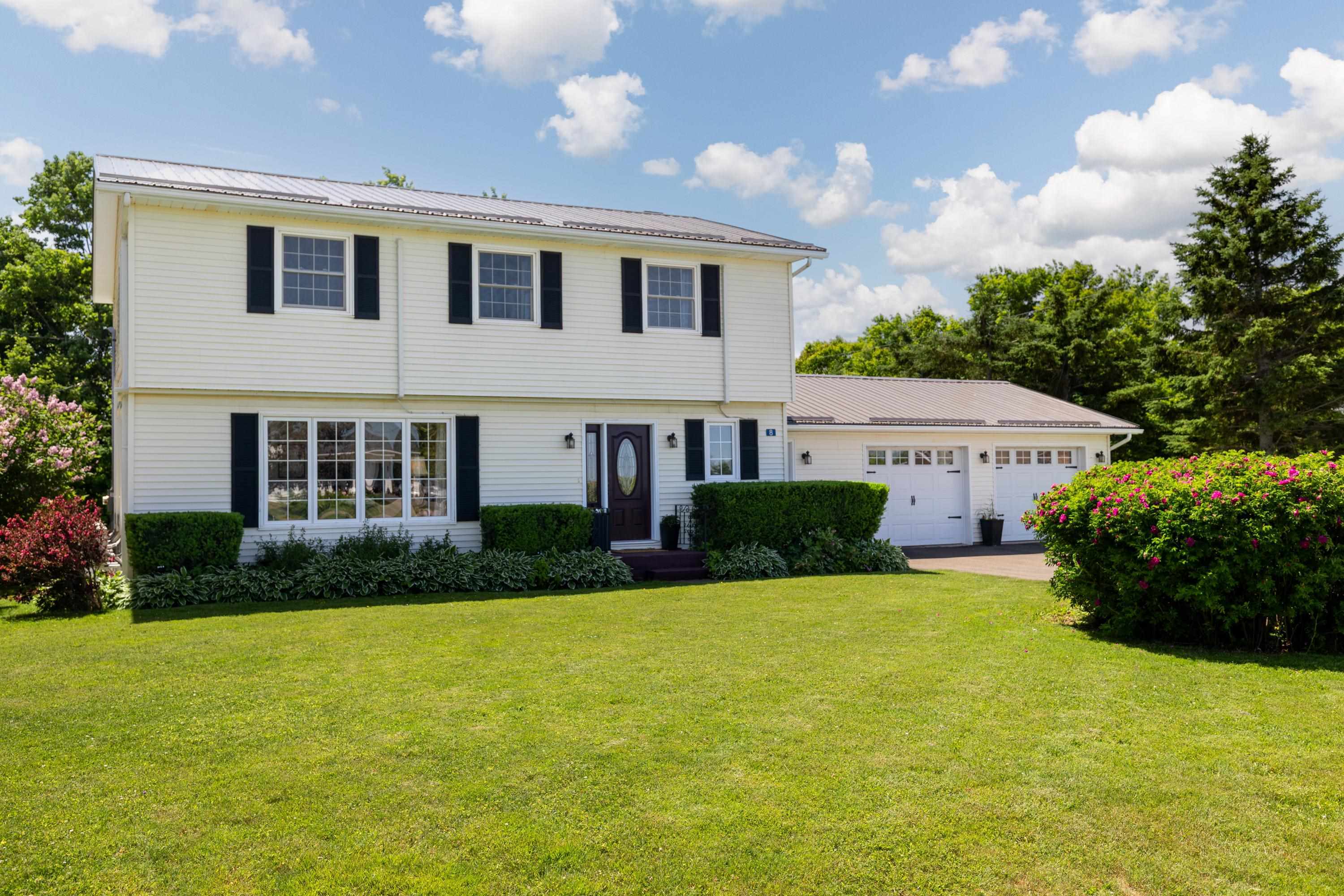 STRATFORD, Prince Edward Island, C1B 1K9, CA, 4 Bedrooms Bedrooms, ,3 BathroomsBathrooms,Residential,For Sale,1877529
