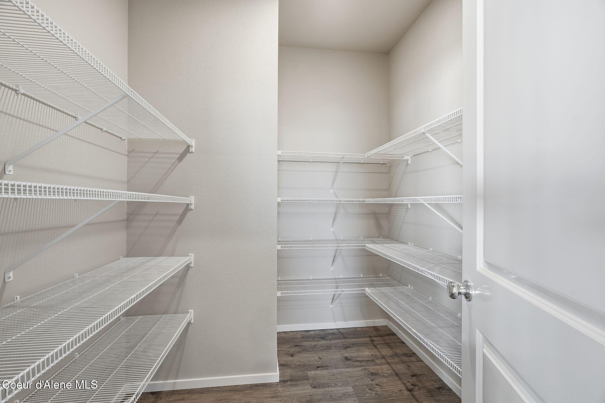 Post Falls, Idaho, 83854, United States, 4 Bedrooms Bedrooms, ,3 BathroomsBathrooms,Residential,For Sale,1973812