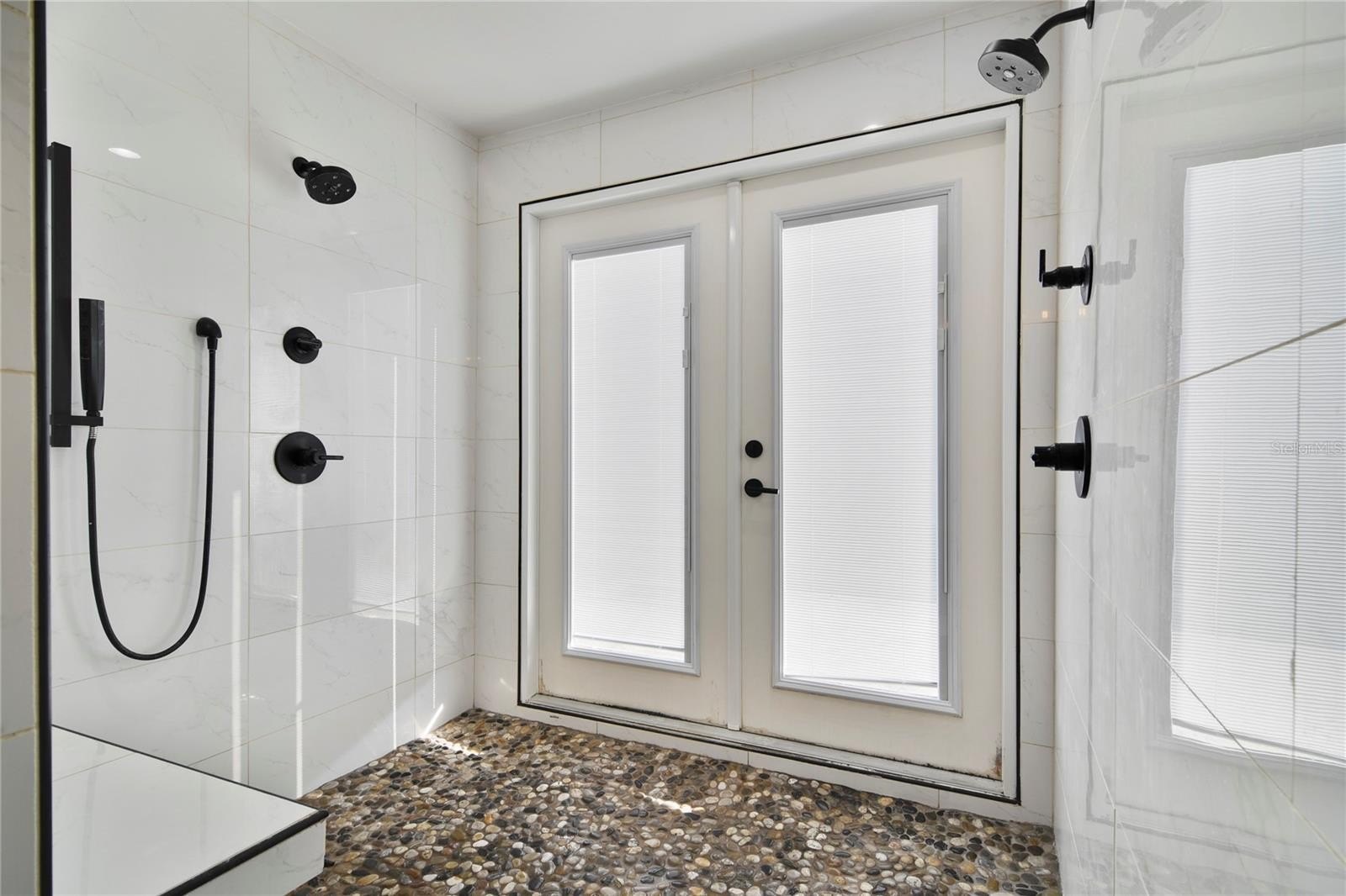 EUSTIS, Florida, 32726, United States, 4 Bedrooms Bedrooms, ,3 BathroomsBathrooms,Residential,For Sale,1978501