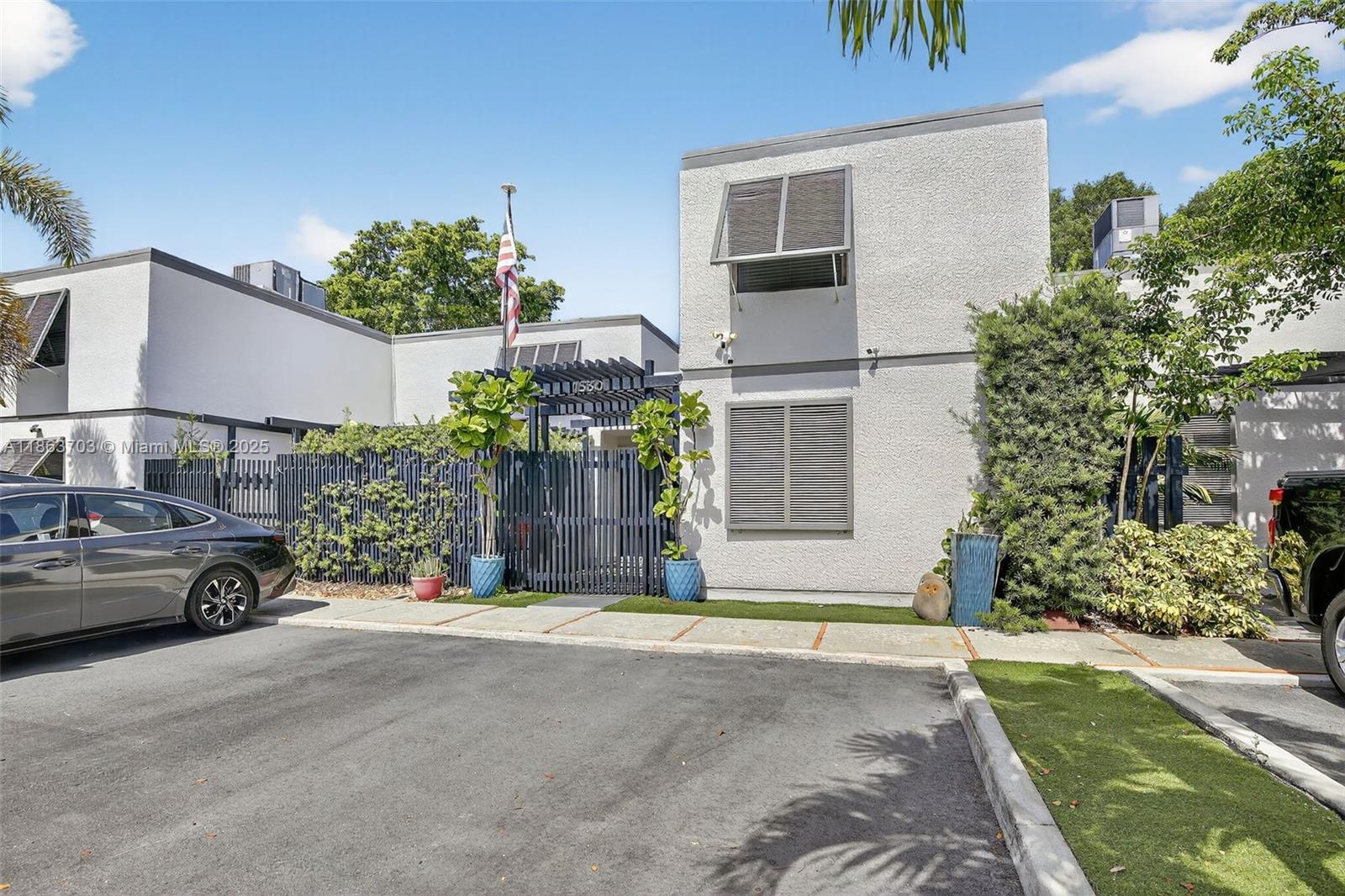 Pembroke Pines, Florida, 33026, United States, 3 Bedrooms Bedrooms, ,3 BathroomsBathrooms,Residential,For Sale,1954941