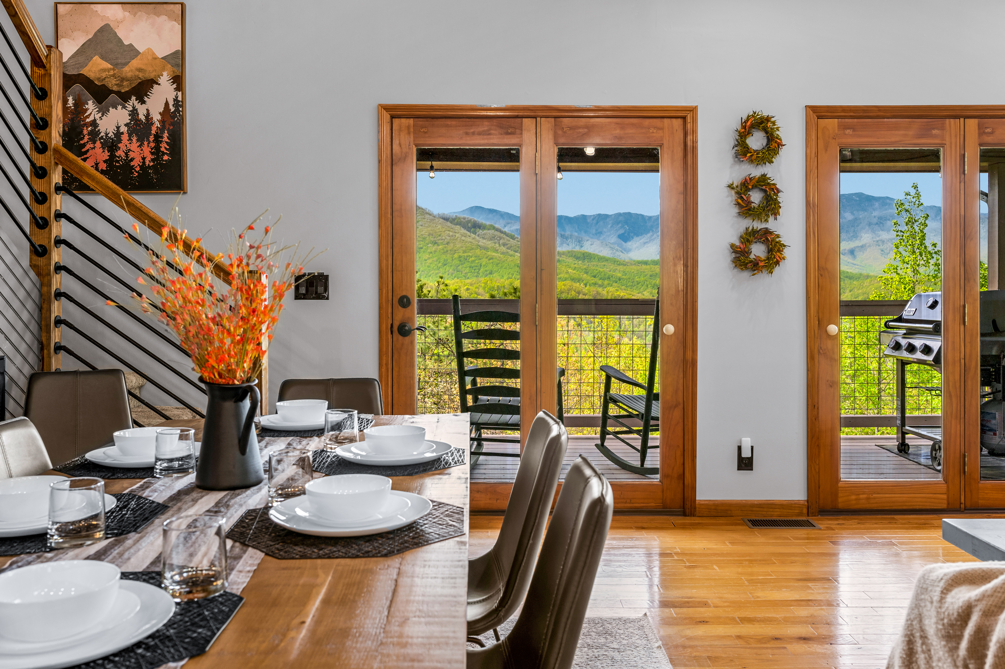 Gatlinburg, Tennessee, 37738, United States, 3 Bedrooms Bedrooms, ,2 BathroomsBathrooms,Residential,For Sale,1987408