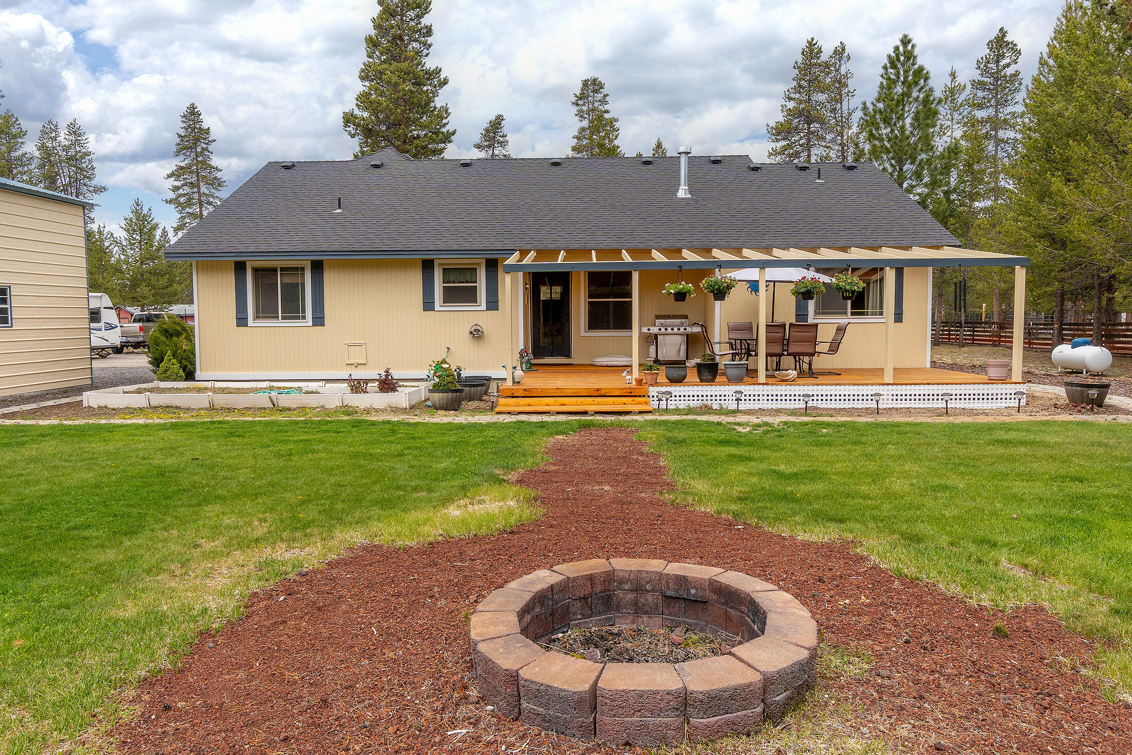 La Pine, Oregon, 97739, United States, 3 Bedrooms Bedrooms, ,2 BathroomsBathrooms,Residential,For Sale,1821567