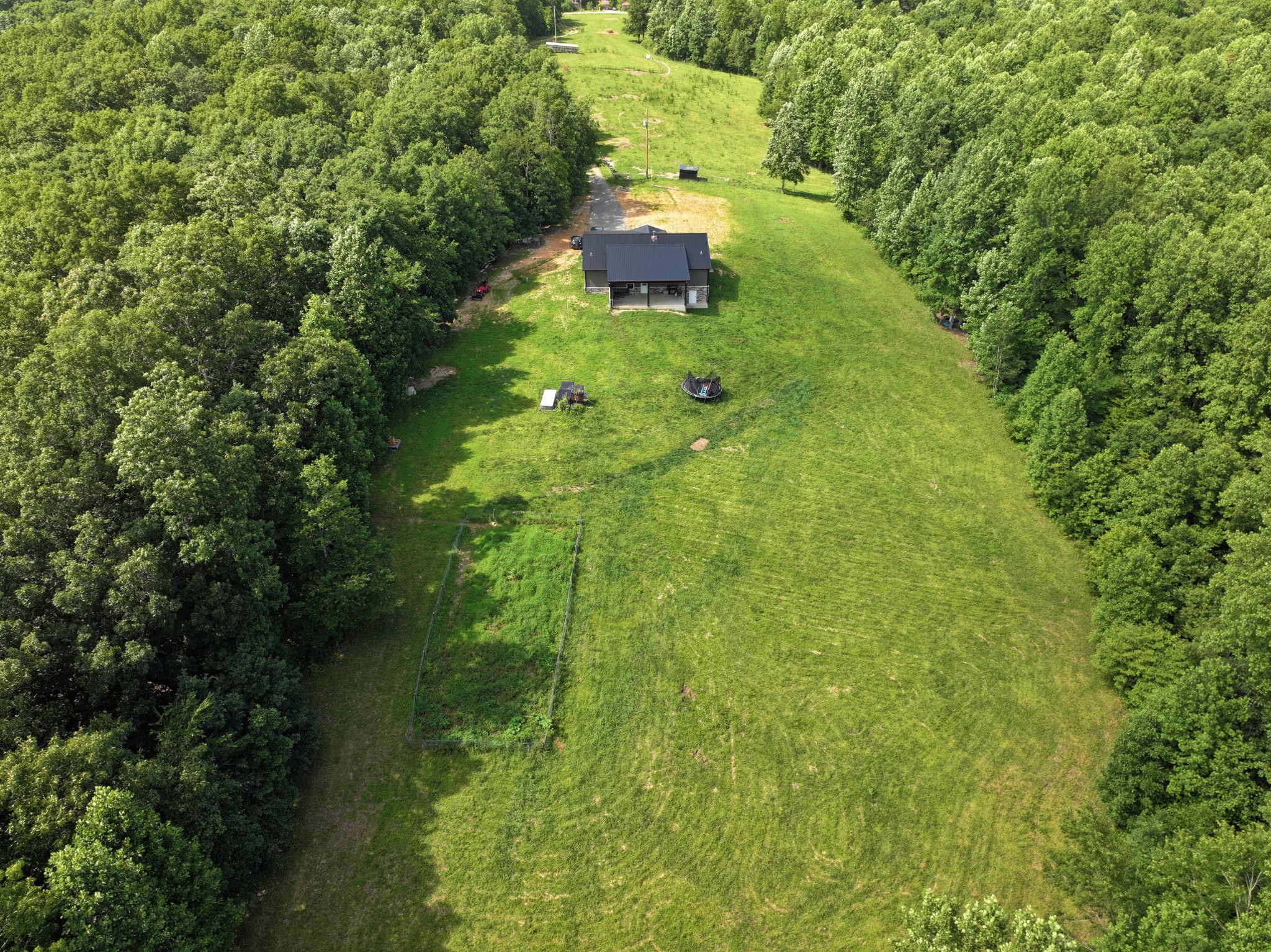 Indian Mound, Tennessee, 37079, United States, 3 Bedrooms Bedrooms, ,2 BathroomsBathrooms,Residential,For Sale,1866881