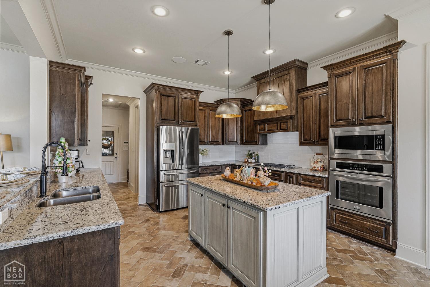 Jonesboro, Arkansas, 72404, United States, 4 Bedrooms Bedrooms, ,4 BathroomsBathrooms,Residential,For Sale,2031922