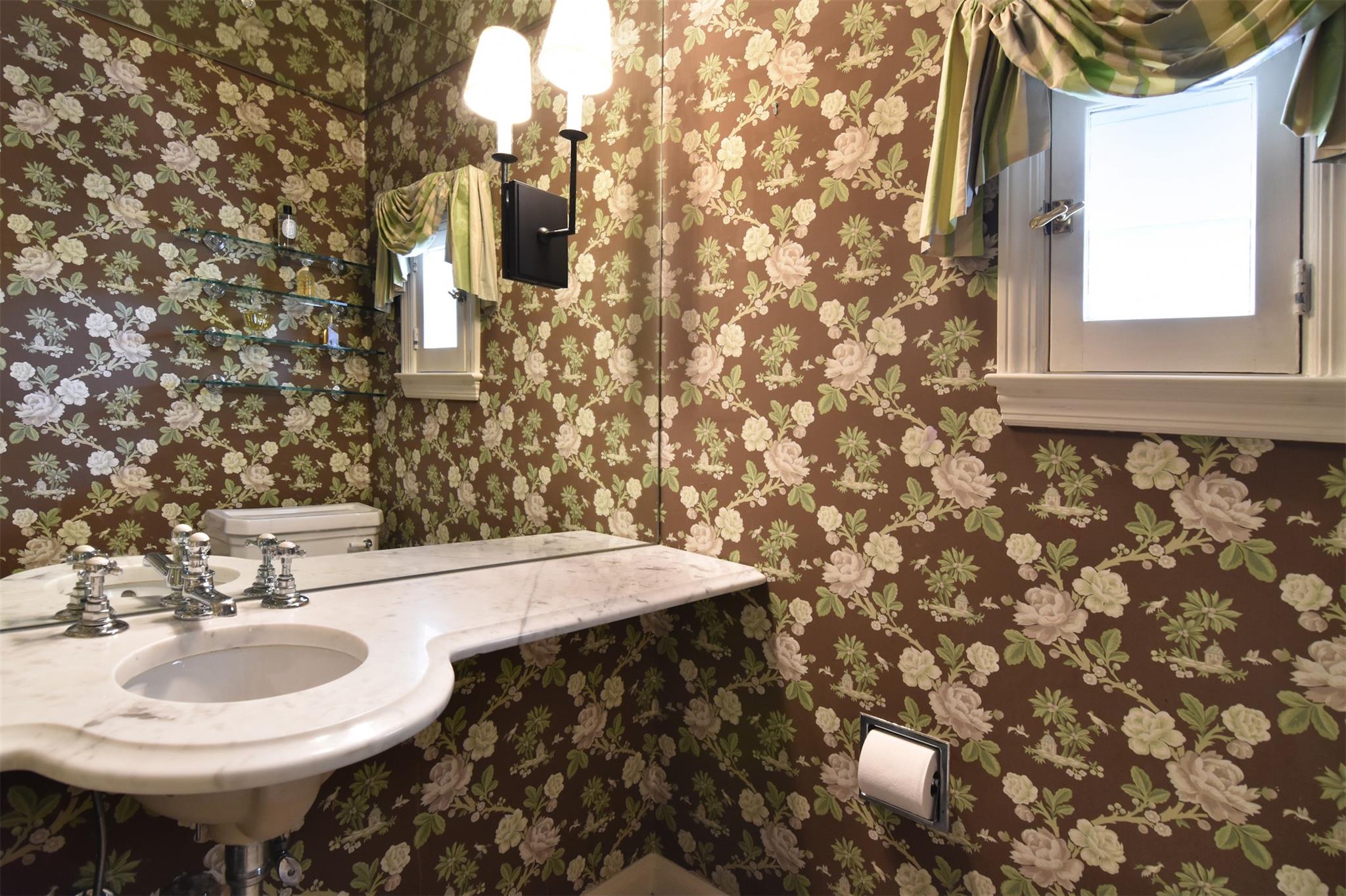 Dobbs Ferry, New York, 10522, United States, 5 Bedrooms Bedrooms, ,5 BathroomsBathrooms,Residential,For Sale,1793718