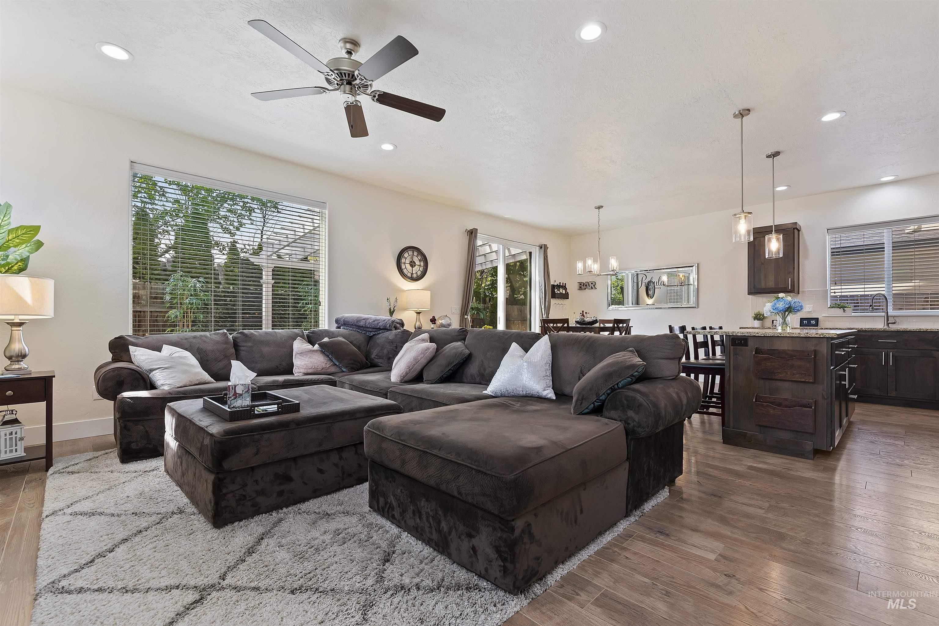 9533 De Witt St, Boise, Idaho, 83704, United States, 3 Bedrooms Bedrooms, ,3 BathroomsBathrooms,Residential,For Sale,9533 De Witt St,1432478