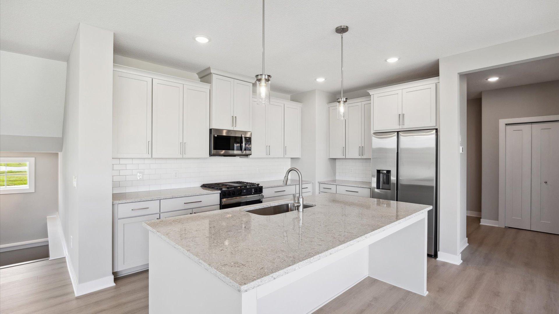 Woodbury, Minnesota, 55129, United States, 4 Bedrooms Bedrooms, ,2 BathroomsBathrooms,Residential,For Sale,1736697