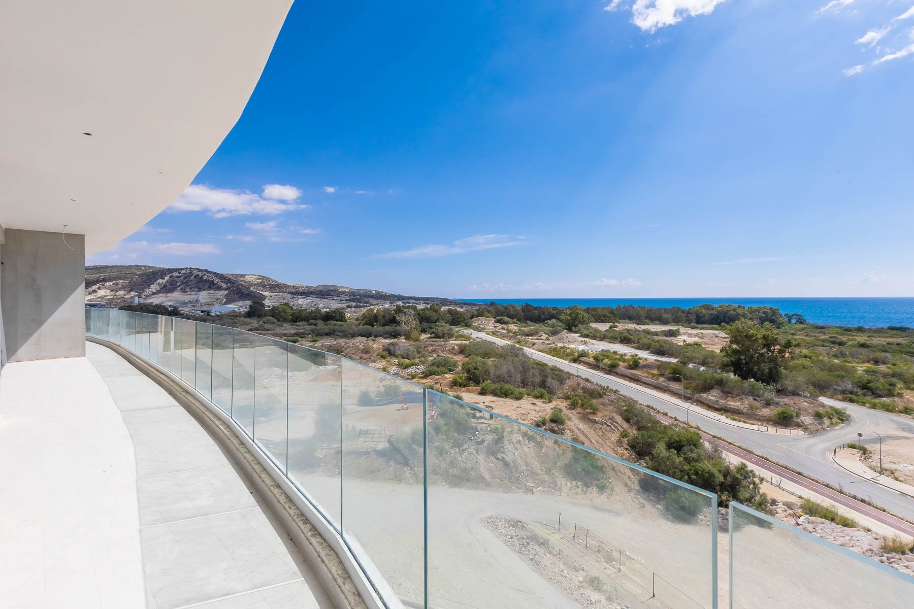  Beachfront One -Bedroom Apartment in a Philippe Starck Resort, Pyrgos, Limassol - 物件實景
