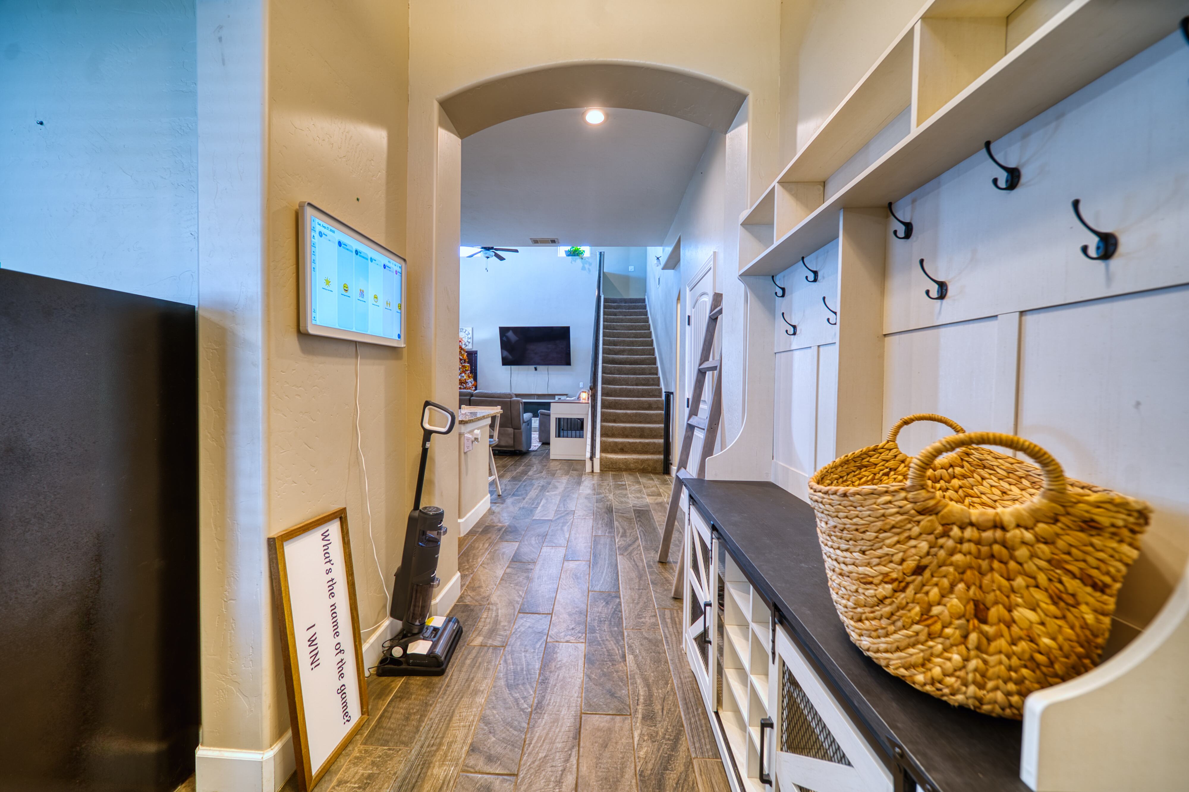 Carlsbad, New Mexico, 88220, United States, 4 Bedrooms Bedrooms, ,3 BathroomsBathrooms,Residential,For Sale,1975049