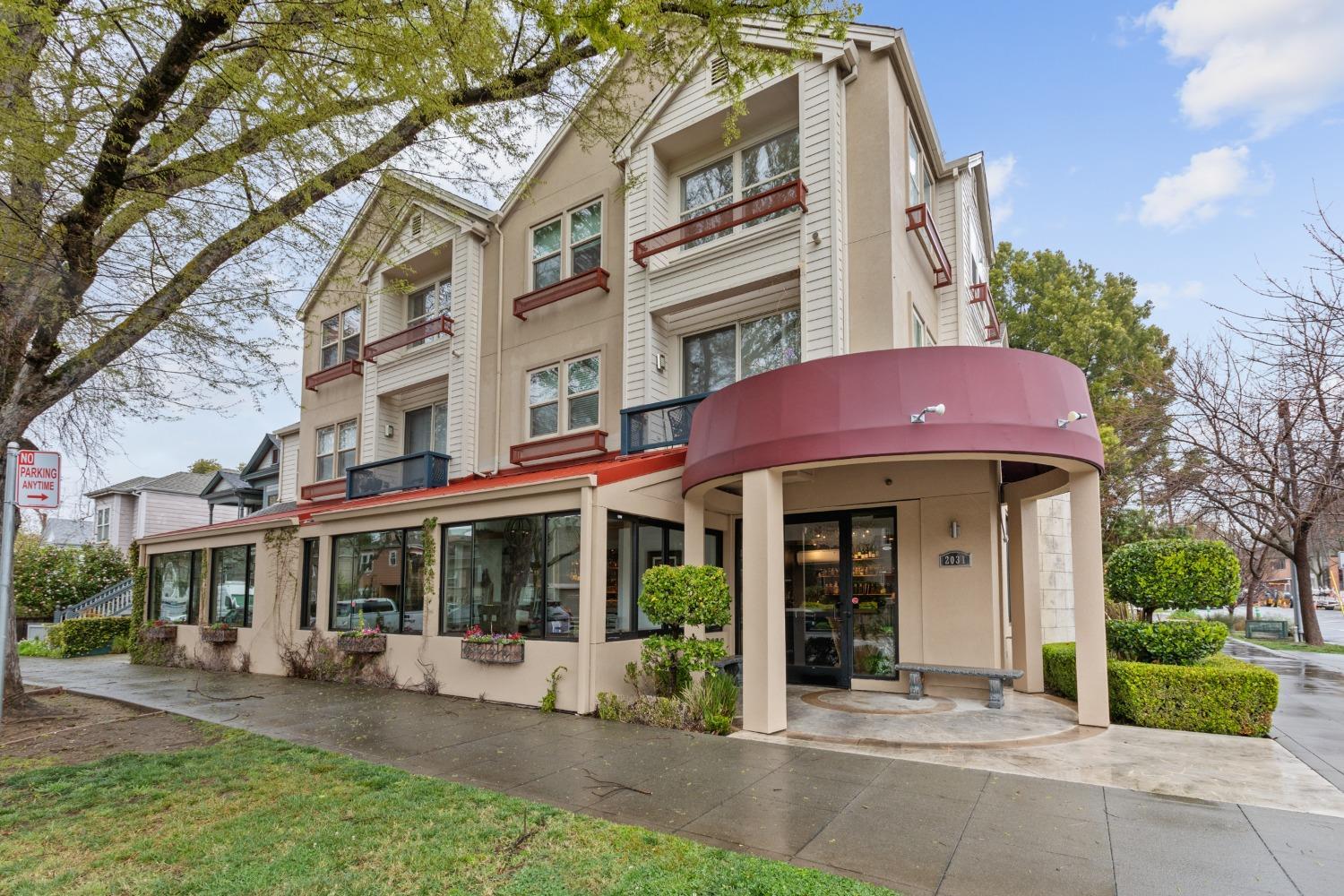 Sacramento, California, 95811, United States, 2 Bedrooms Bedrooms, ,2 BathroomsBathrooms,Residential,For Sale,1942106